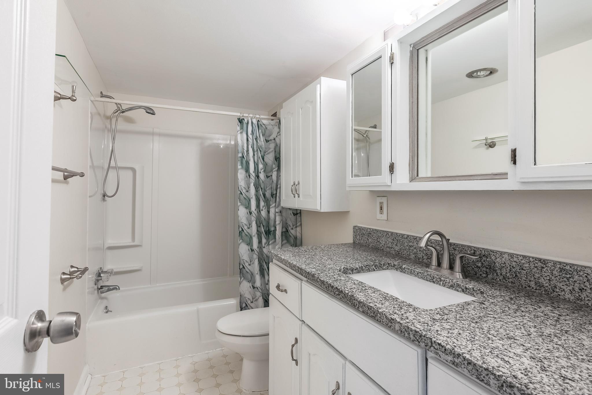 THE CARLTON - Residential