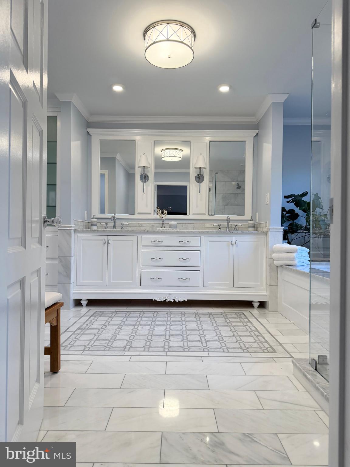 RAVENSCLIFF - Residential