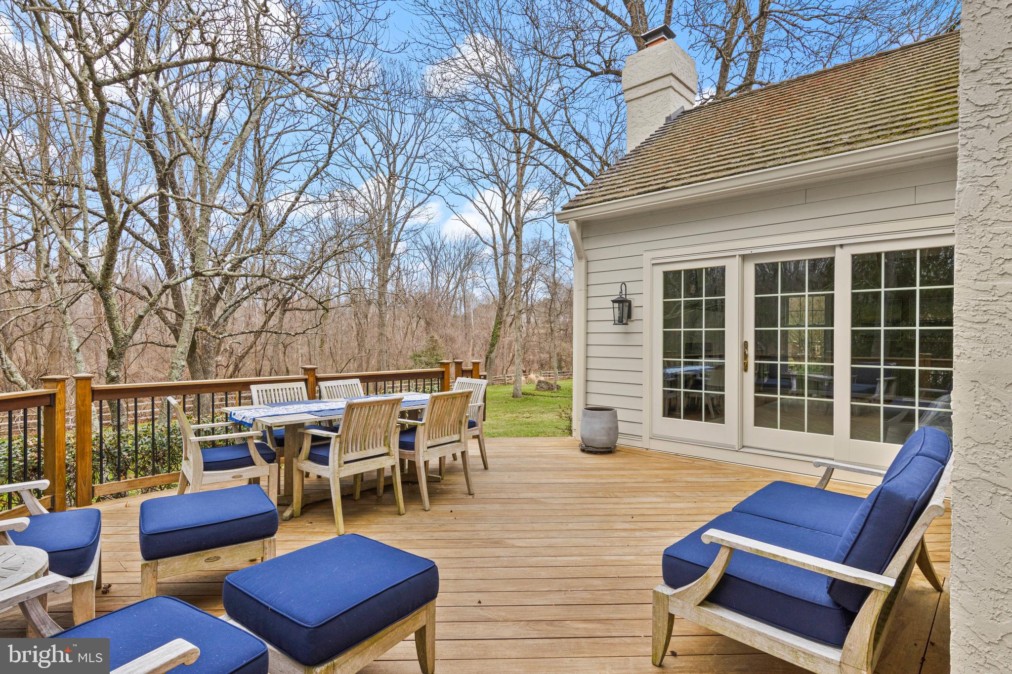 RAVENSCLIFF - Residential