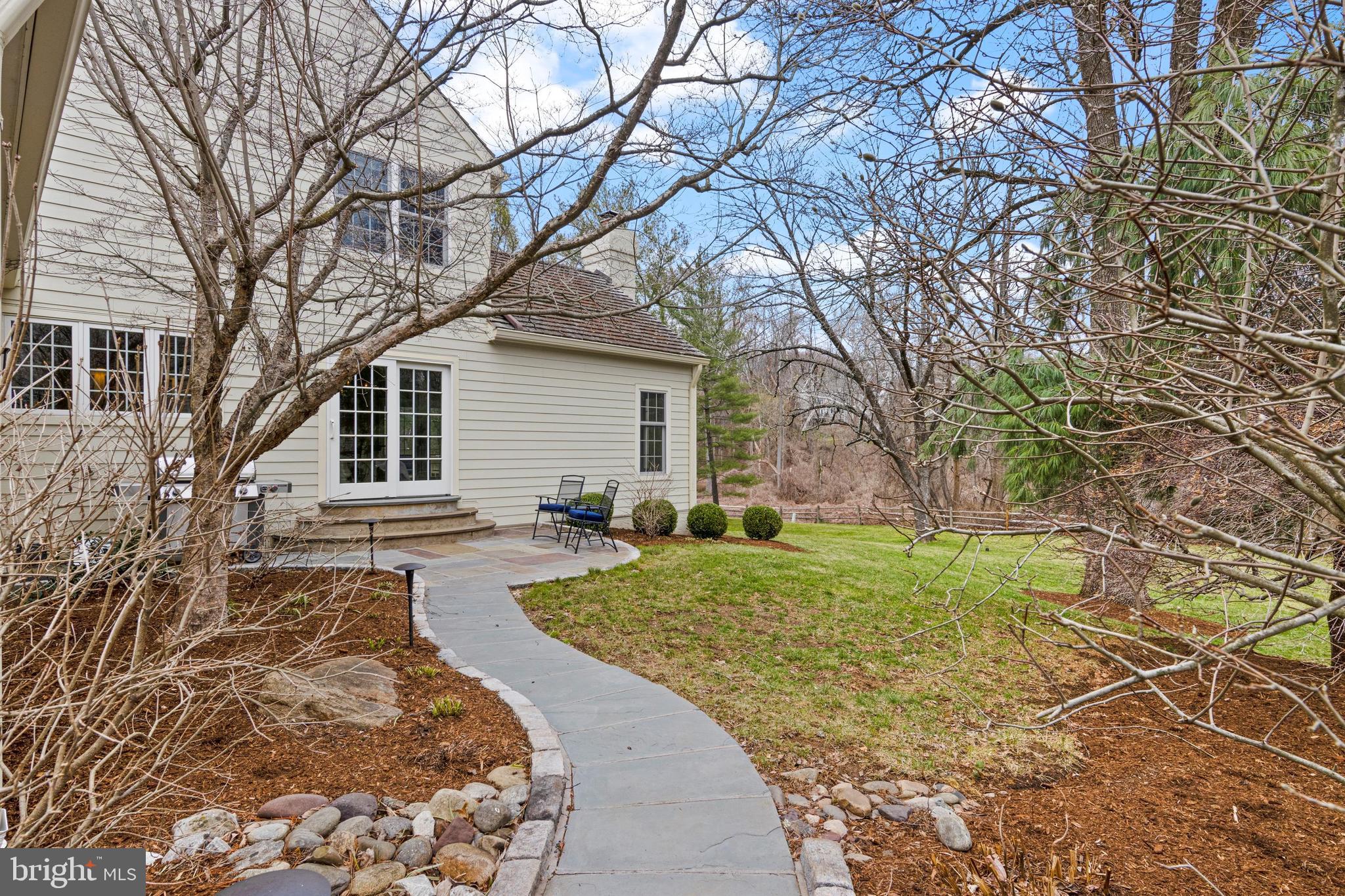 RAVENSCLIFF - Residential