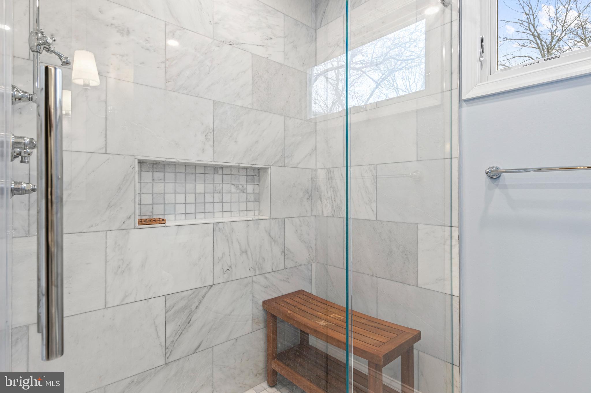 RAVENSCLIFF - Residential