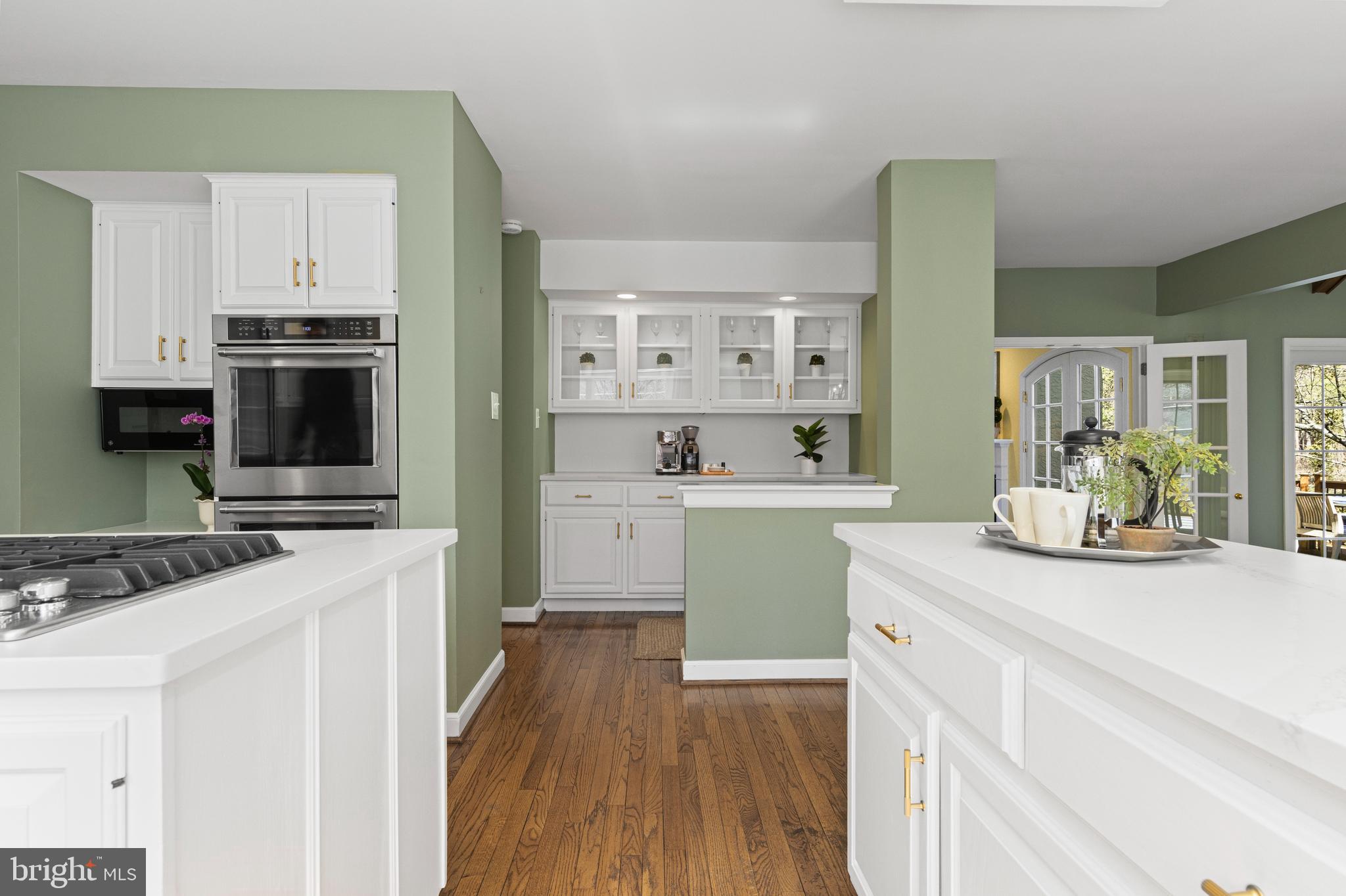 RAVENSCLIFF - Residential