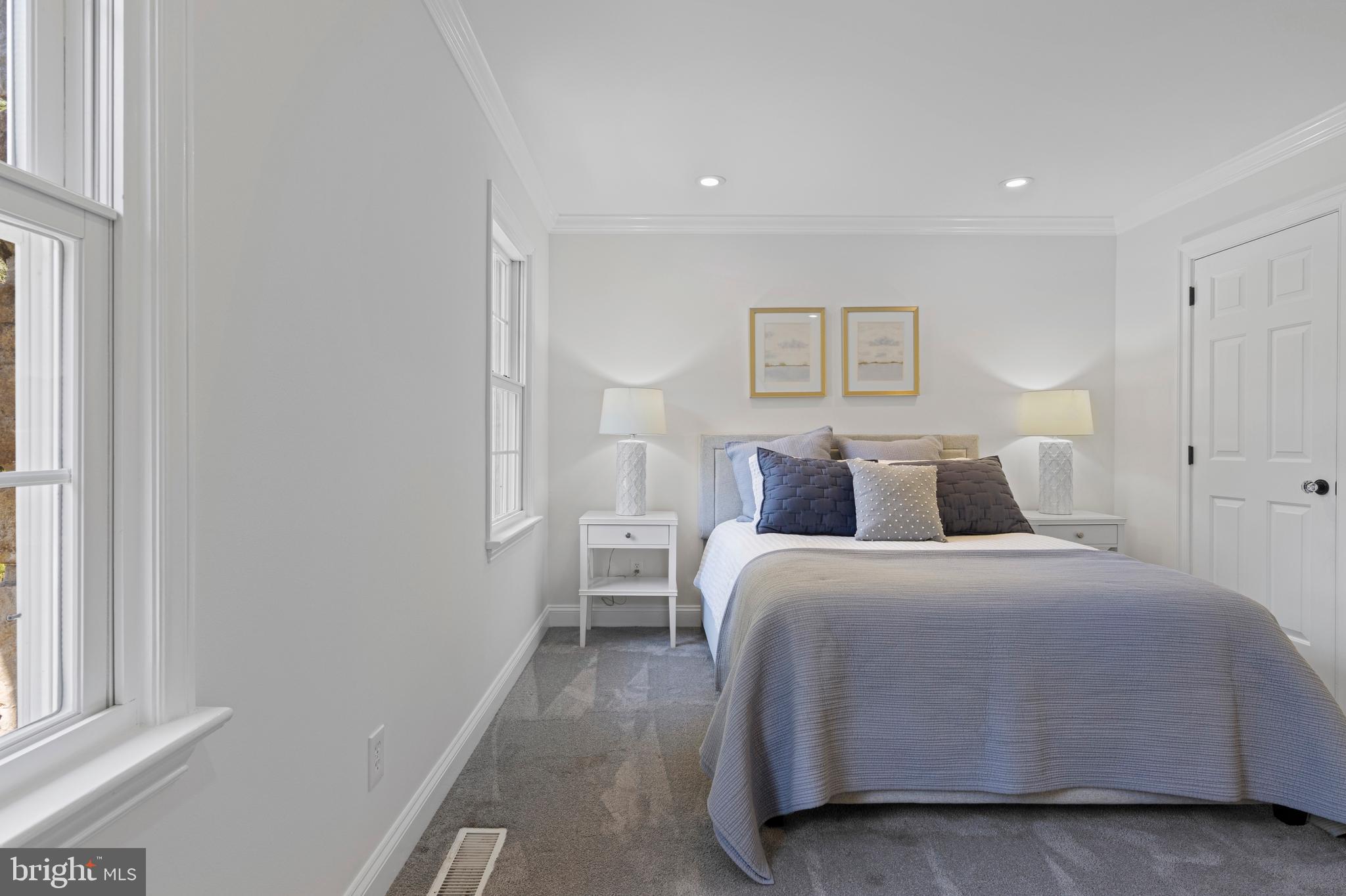 RAVENSCLIFF - Residential