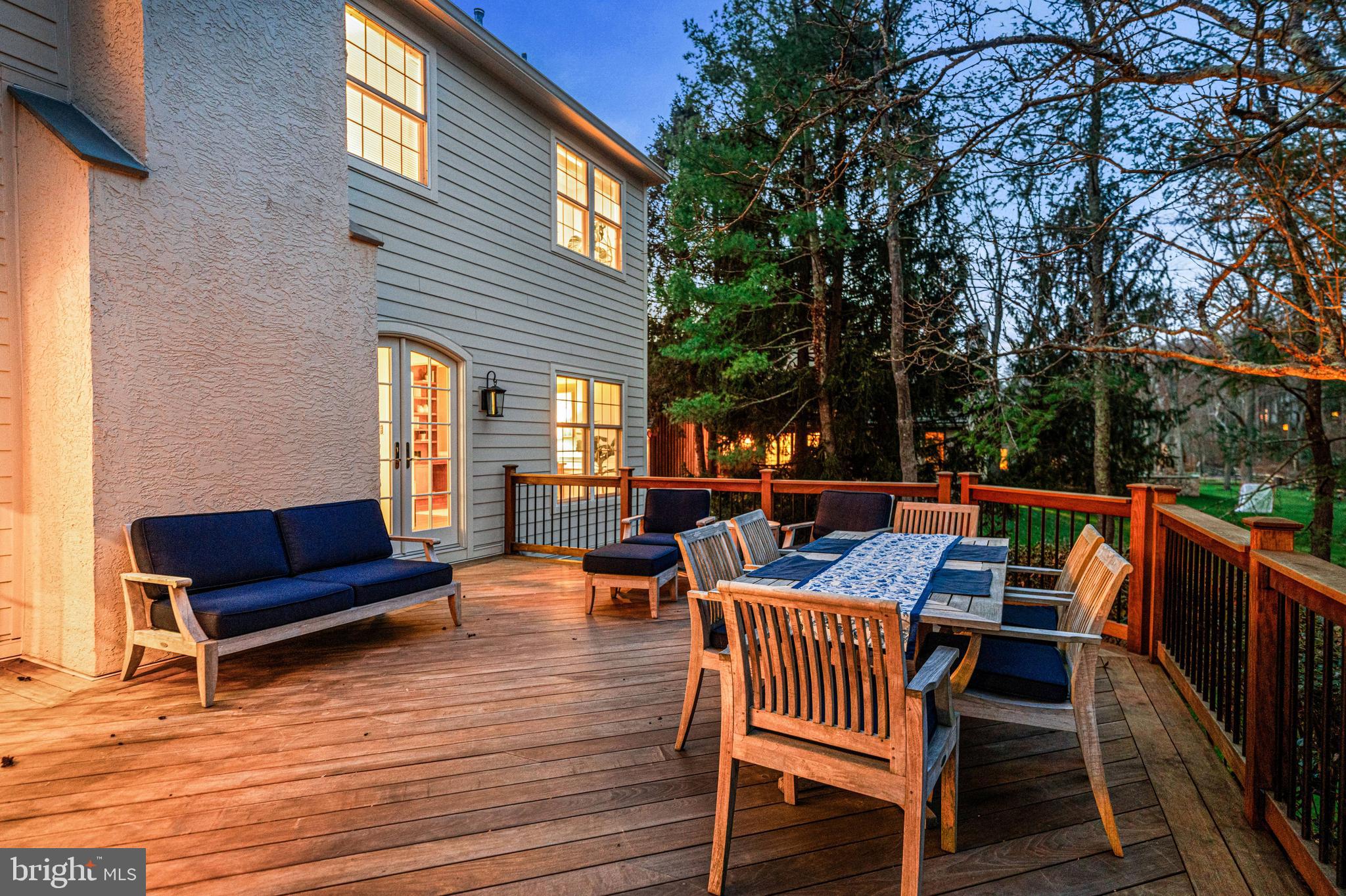 RAVENSCLIFF - Residential