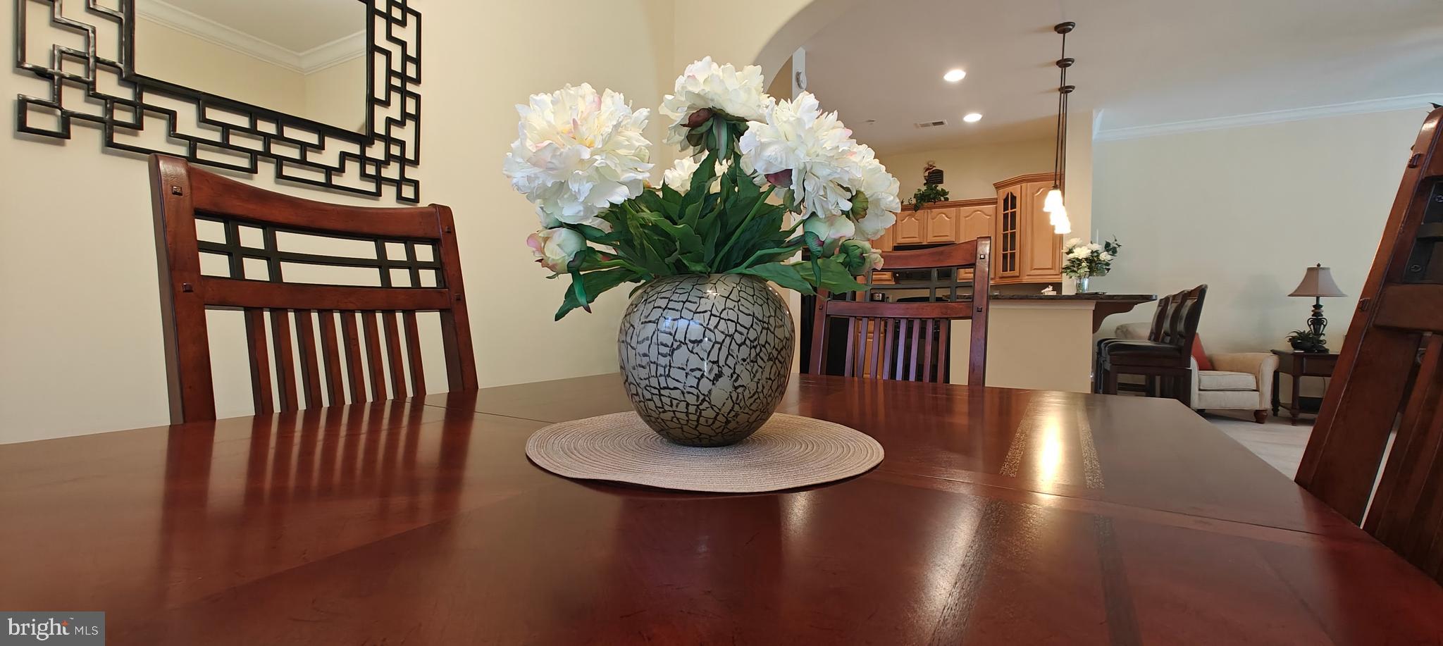 COLONIAL CHARLES - Residential Lease