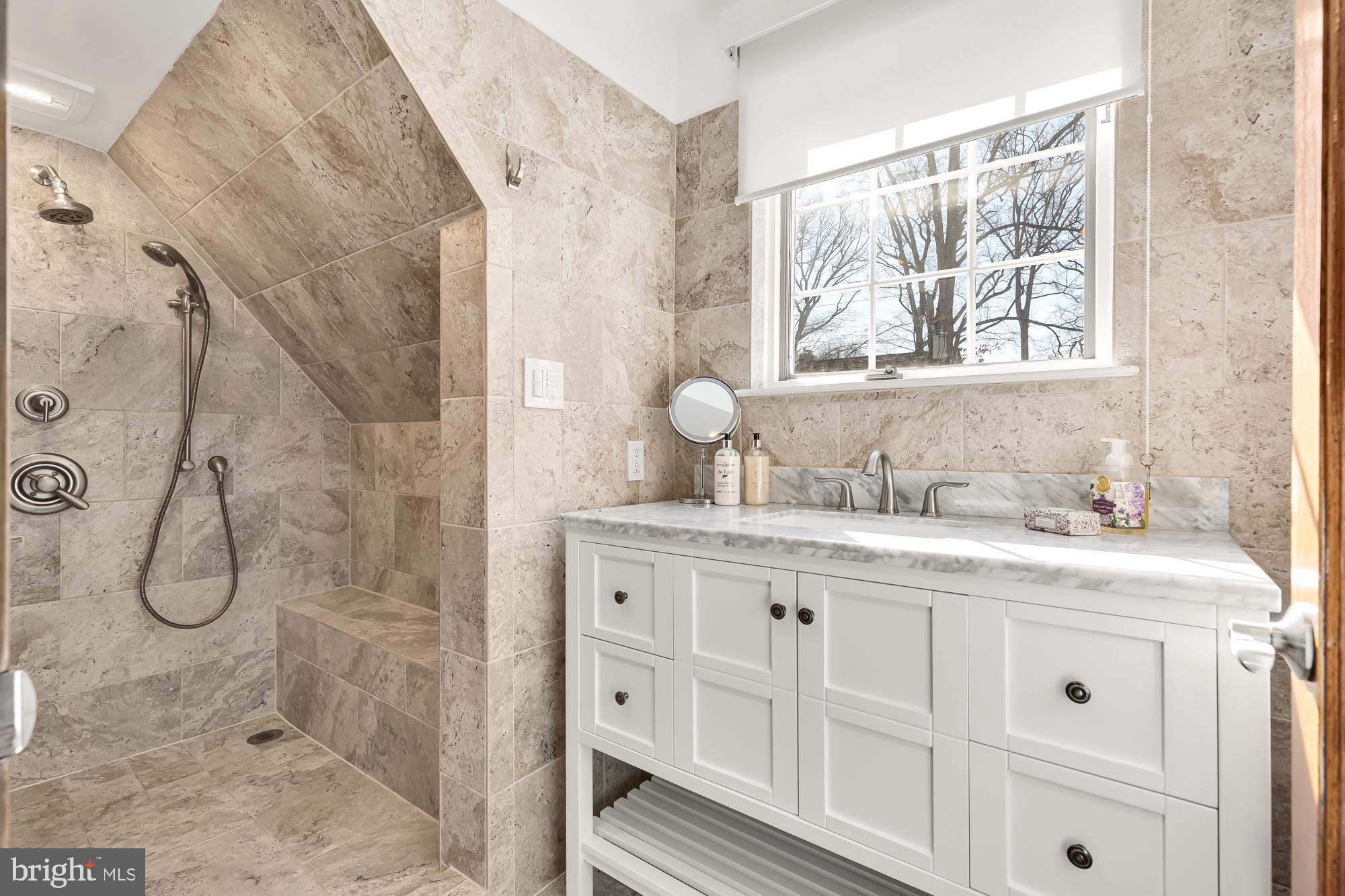 WOODHAVEN - Residential