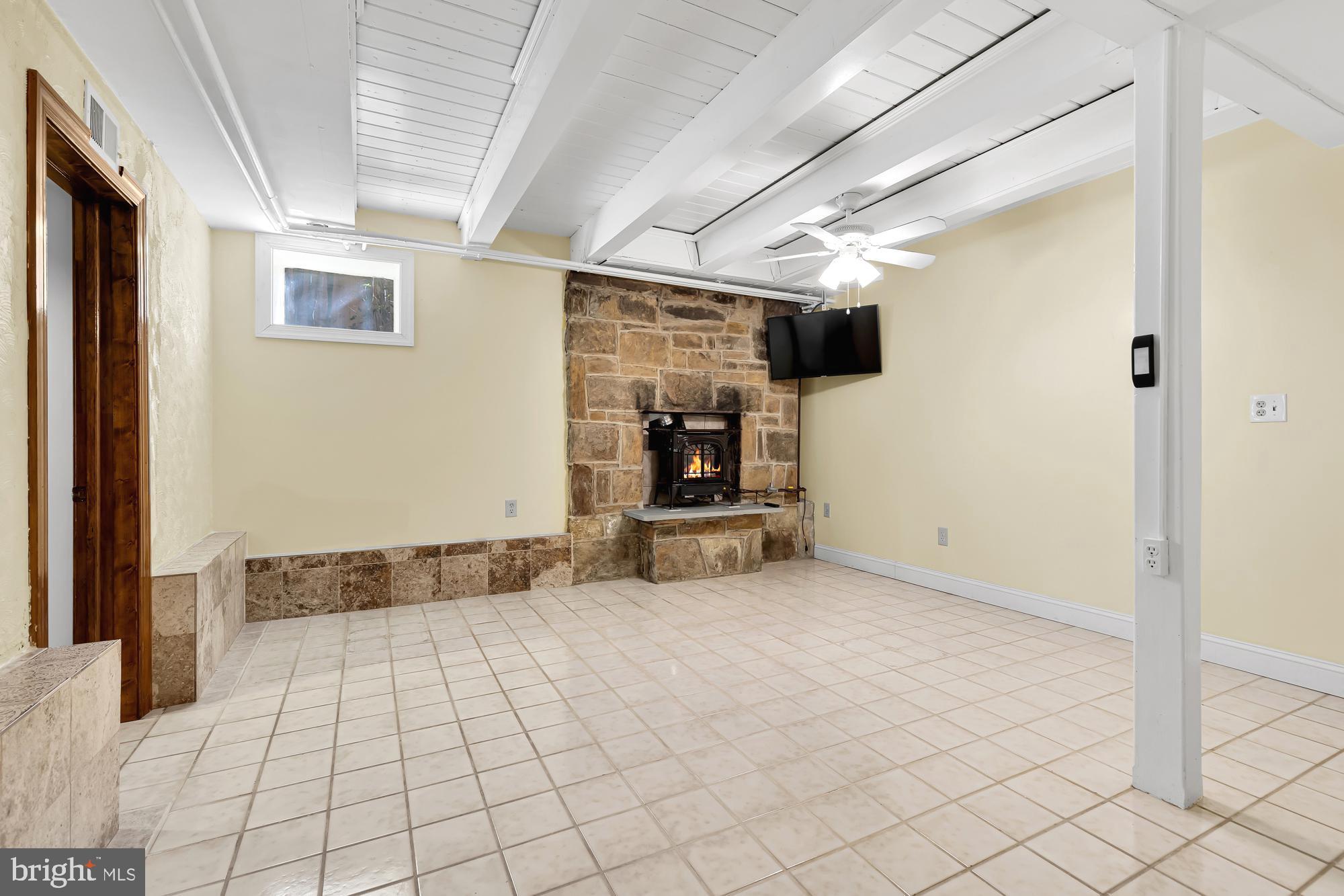 WOODHAVEN - Residential