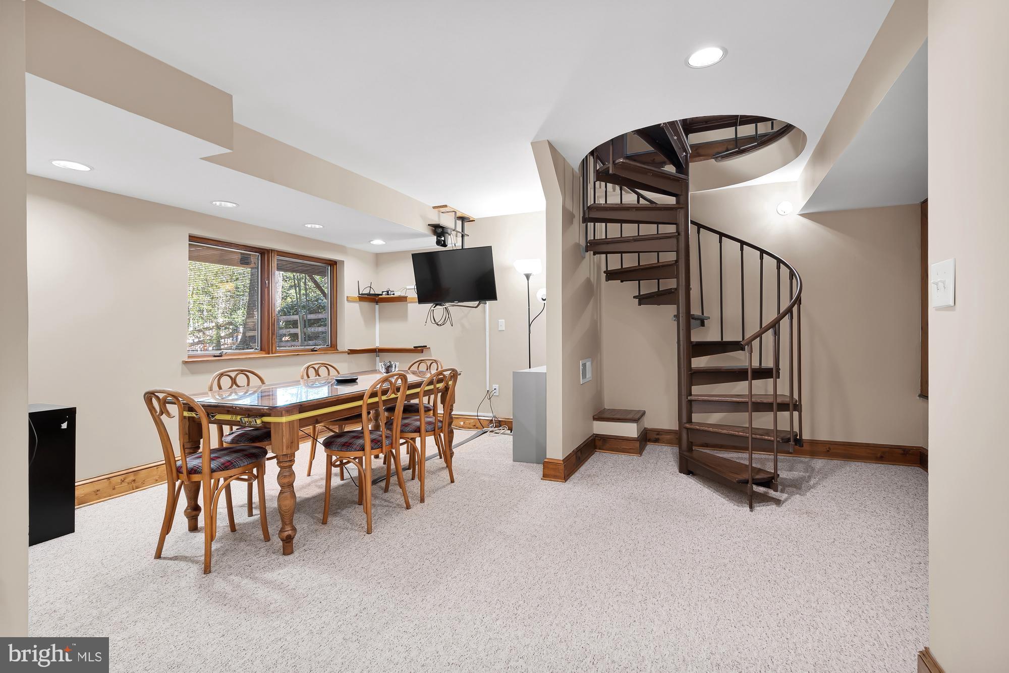 WOODHAVEN - Residential