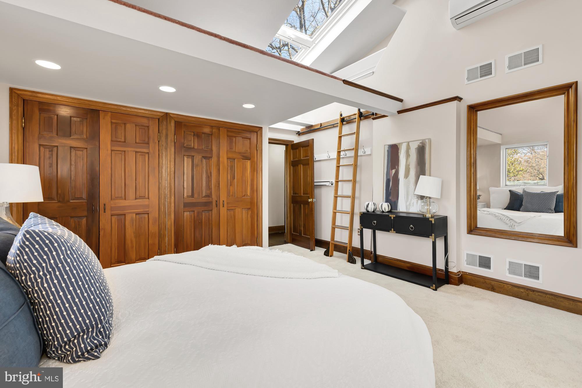 WOODHAVEN - Residential