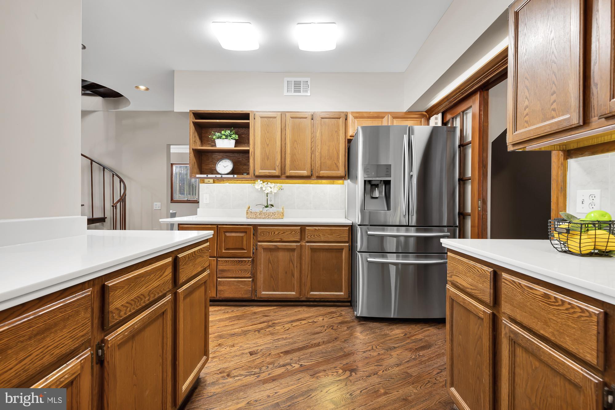 WOODHAVEN - Residential