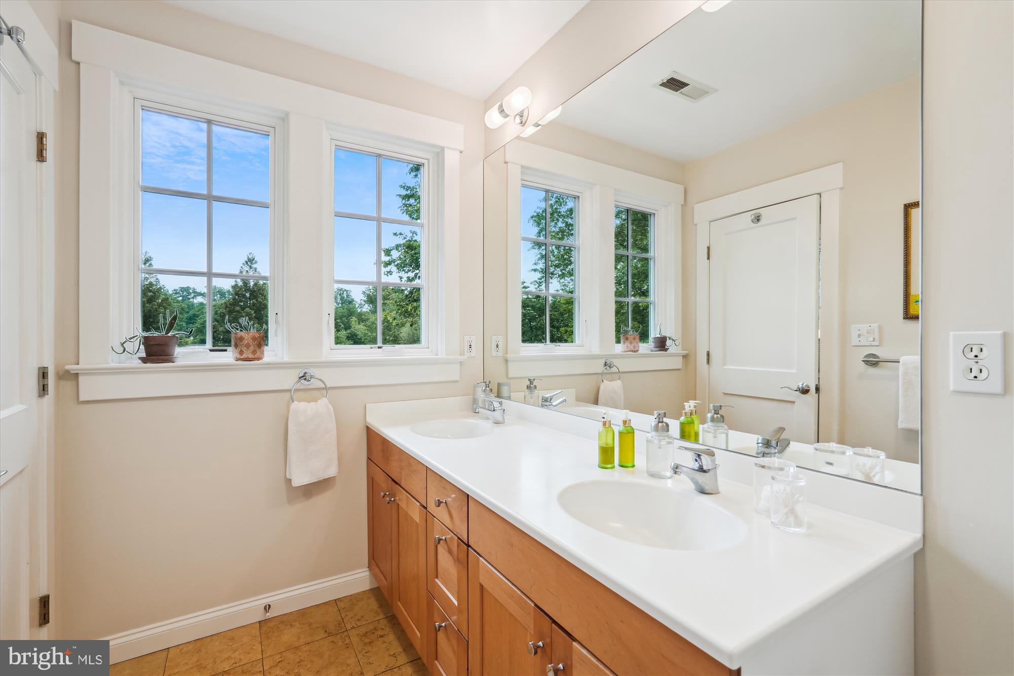 HUNTINGTON TERRACE - Residential