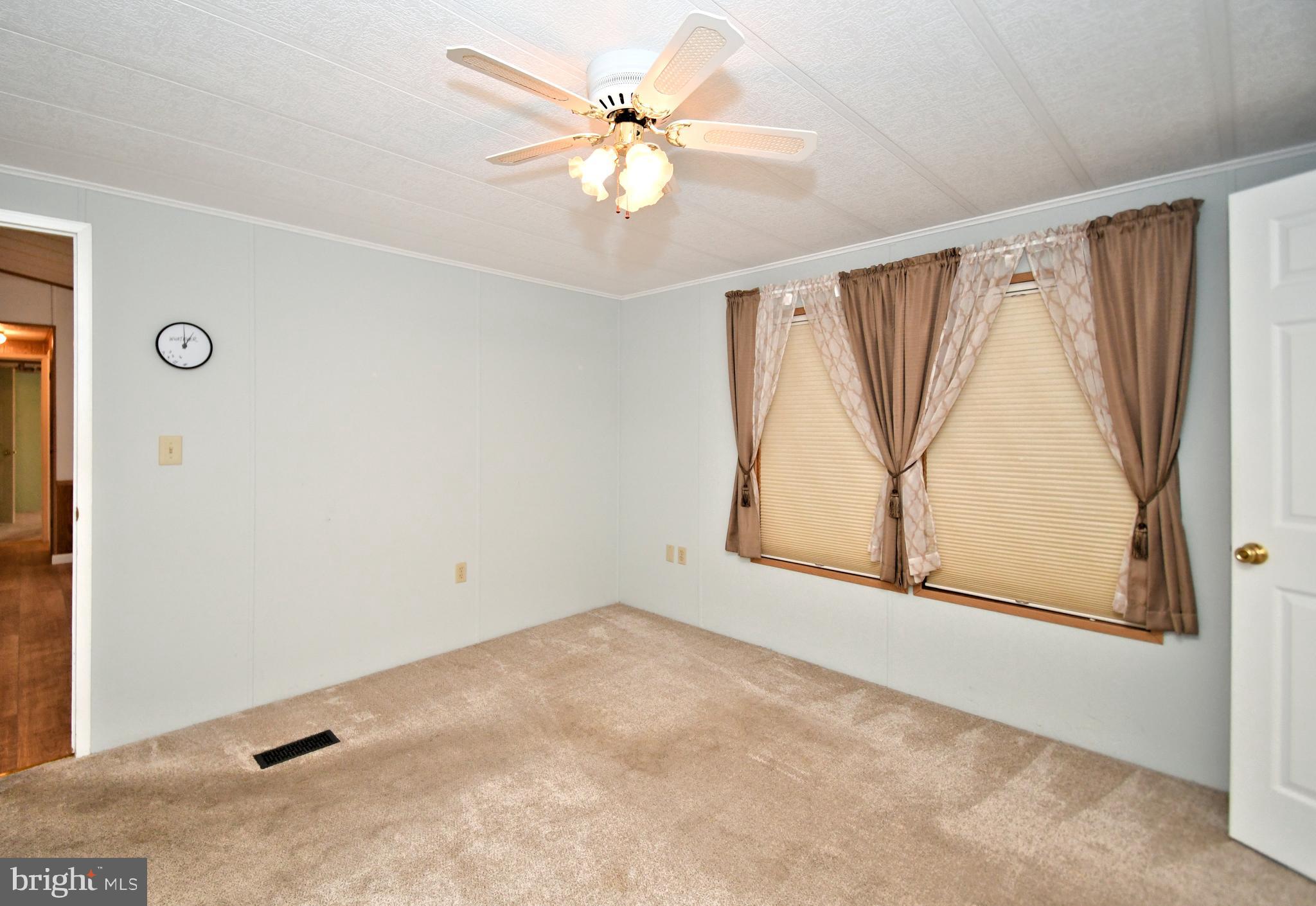 HIDDEN SPRINGS - Residential