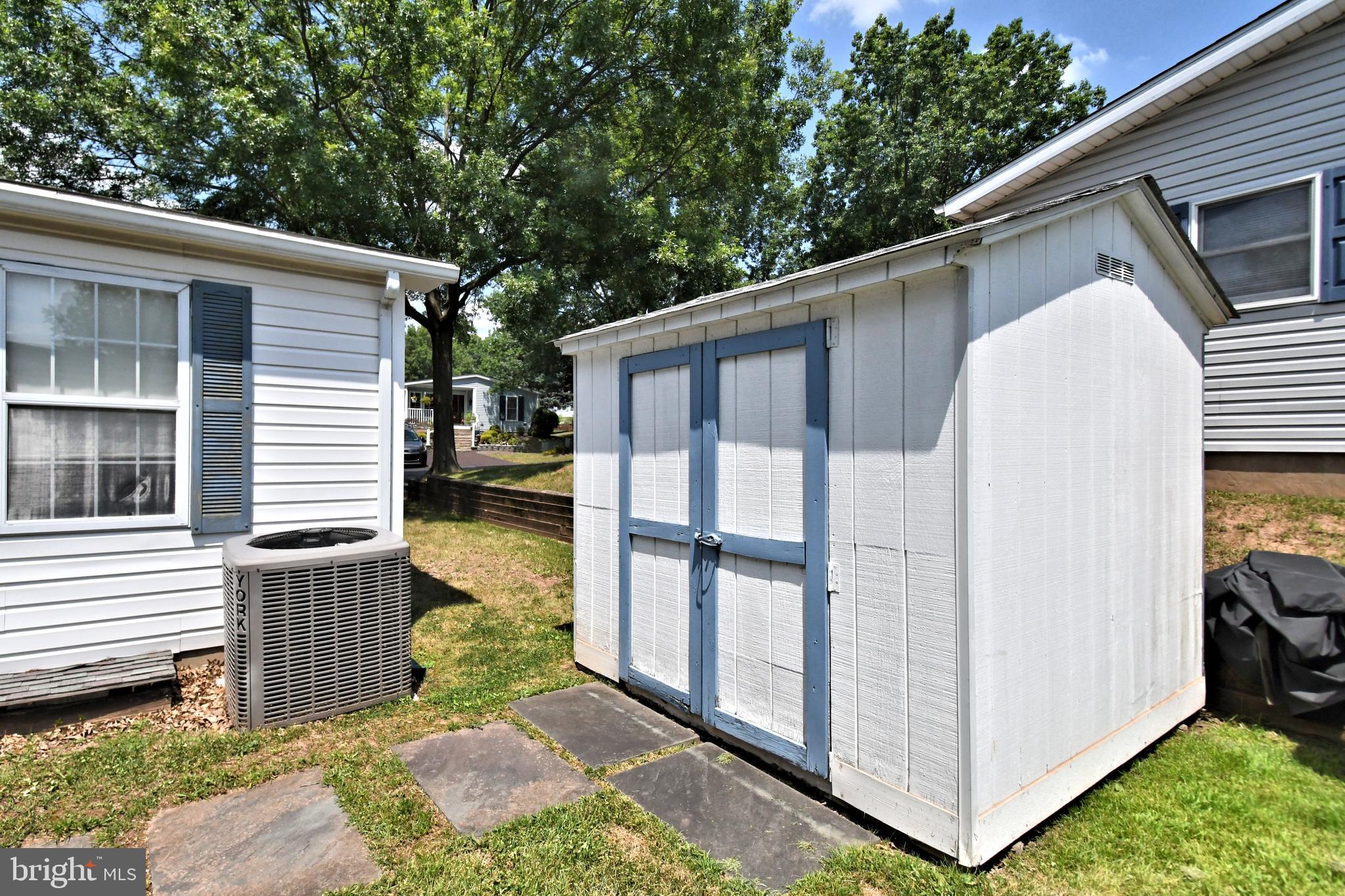 HIDDEN SPRINGS - Residential