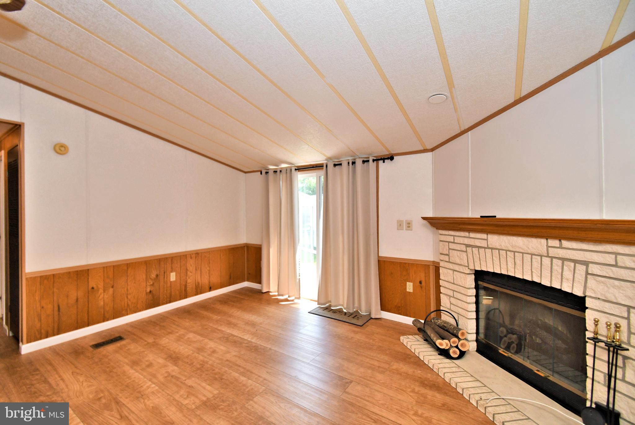 HIDDEN SPRINGS - Residential