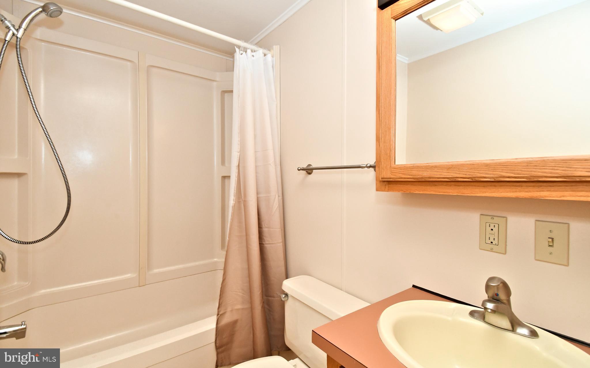 HIDDEN SPRINGS - Residential