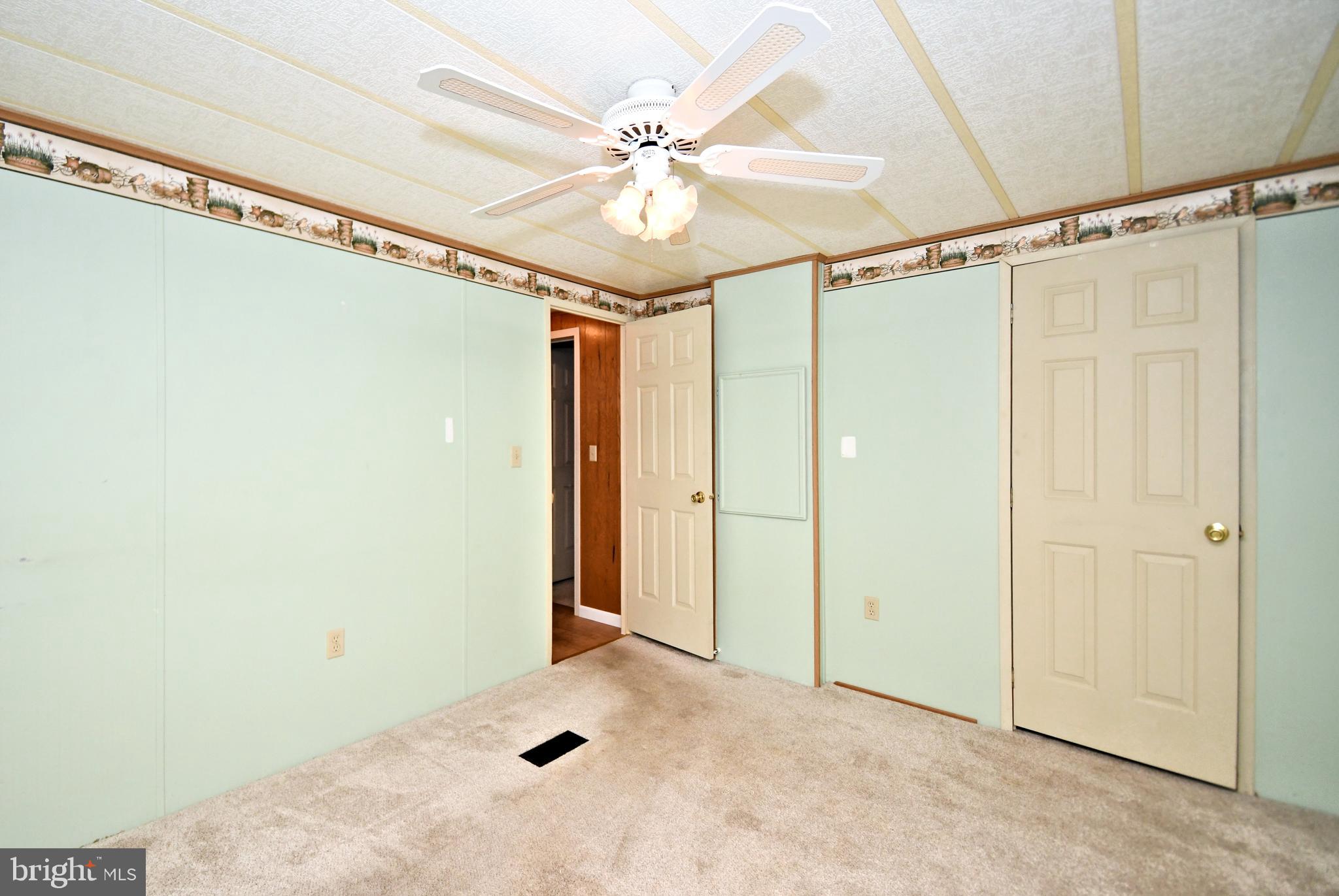 HIDDEN SPRINGS - Residential