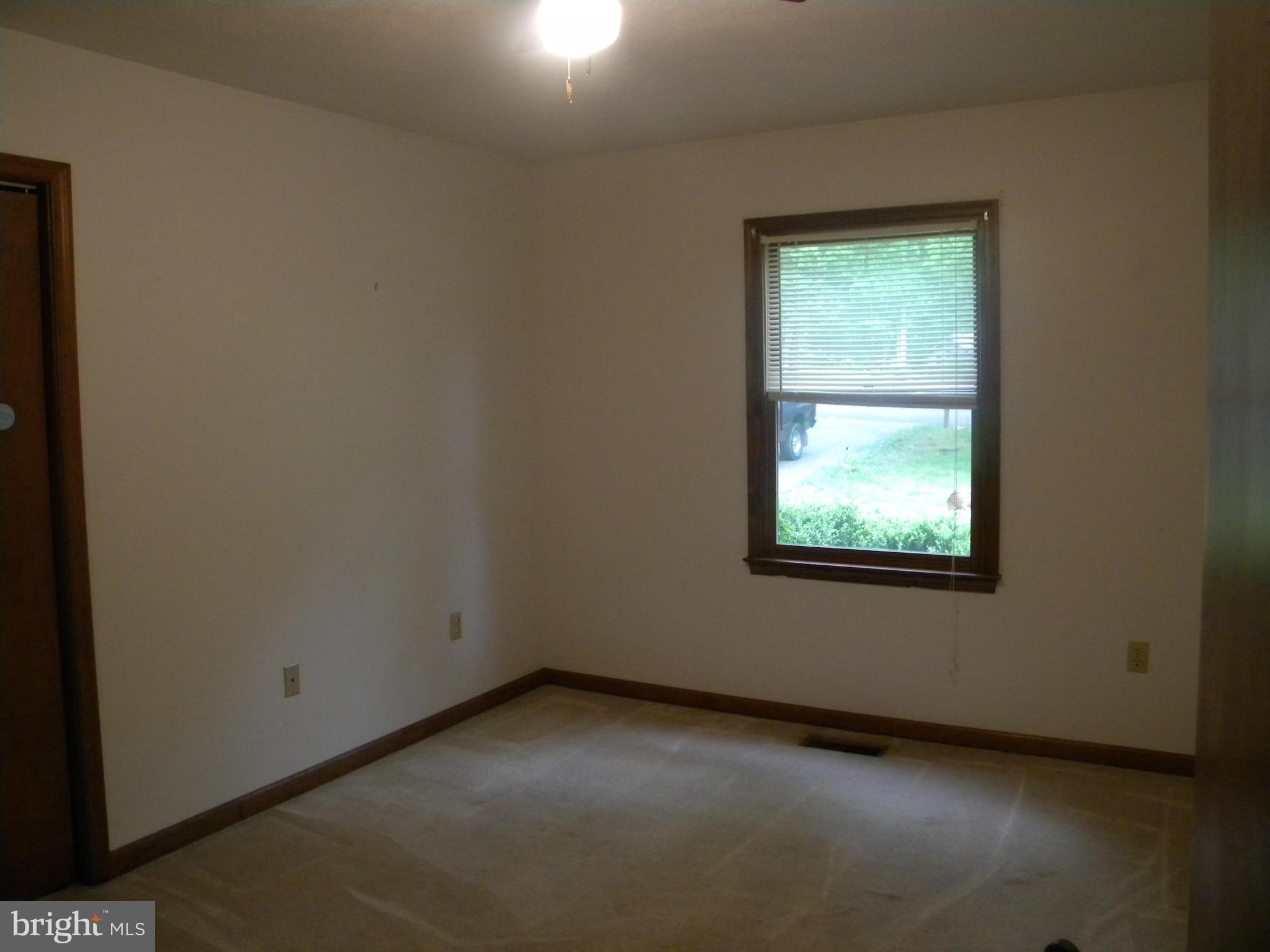 LAKE OF THE WOODS - Residential Lease