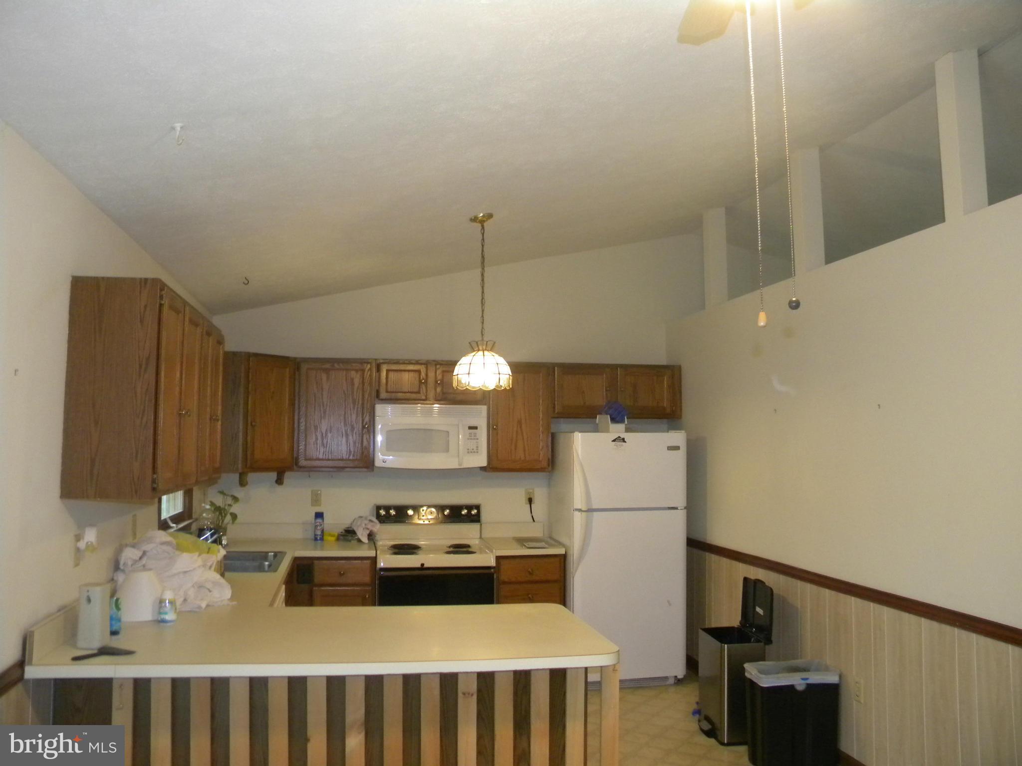 LAKE OF THE WOODS - Residential Lease