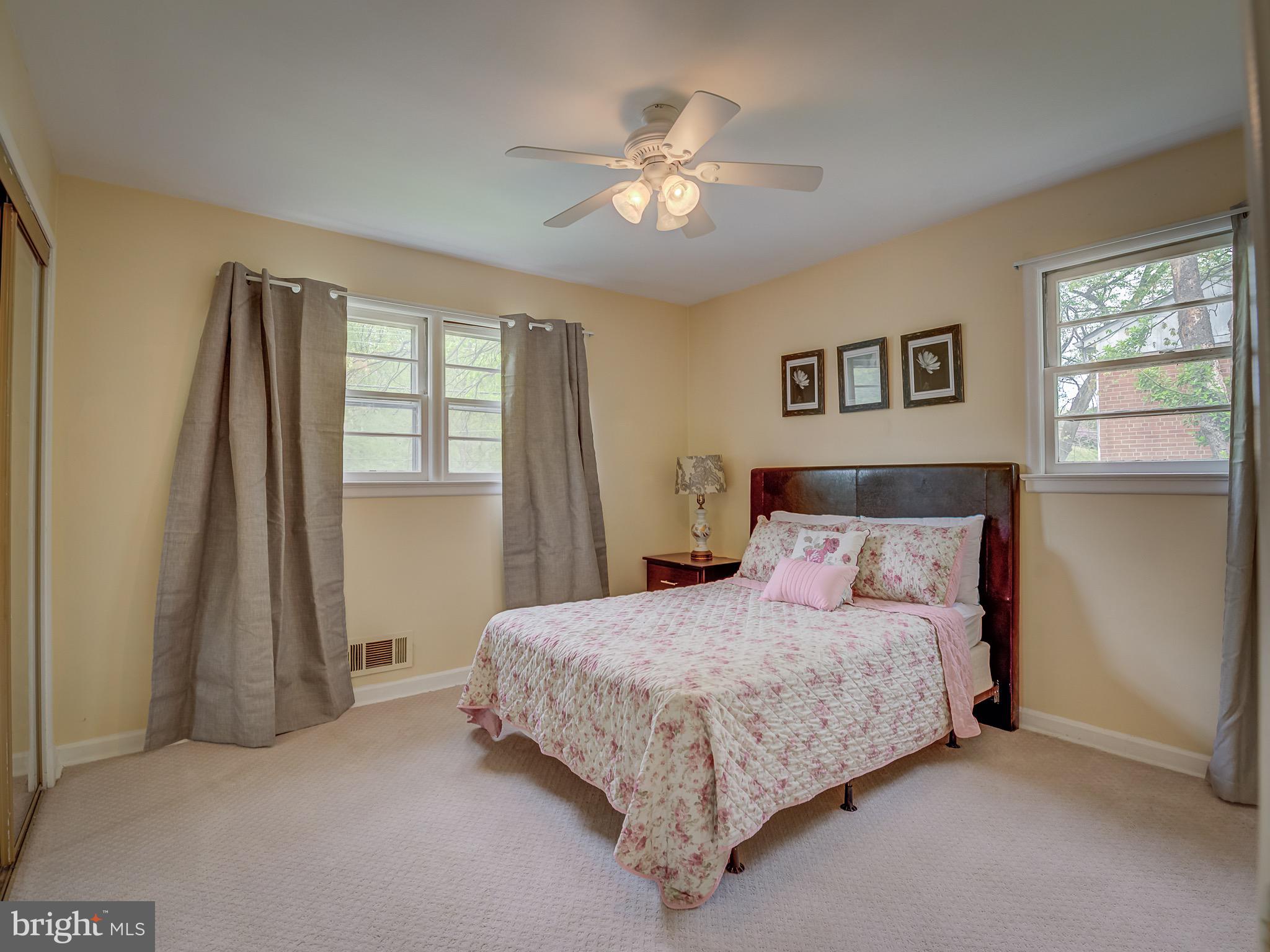 MURRAY HILL - Residential Lease