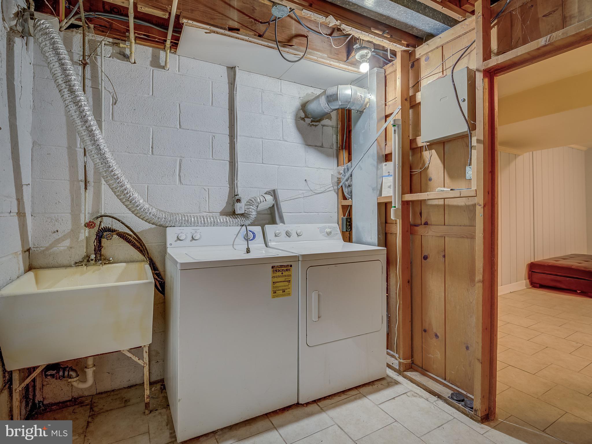 MURRAY HILL - Residential Lease