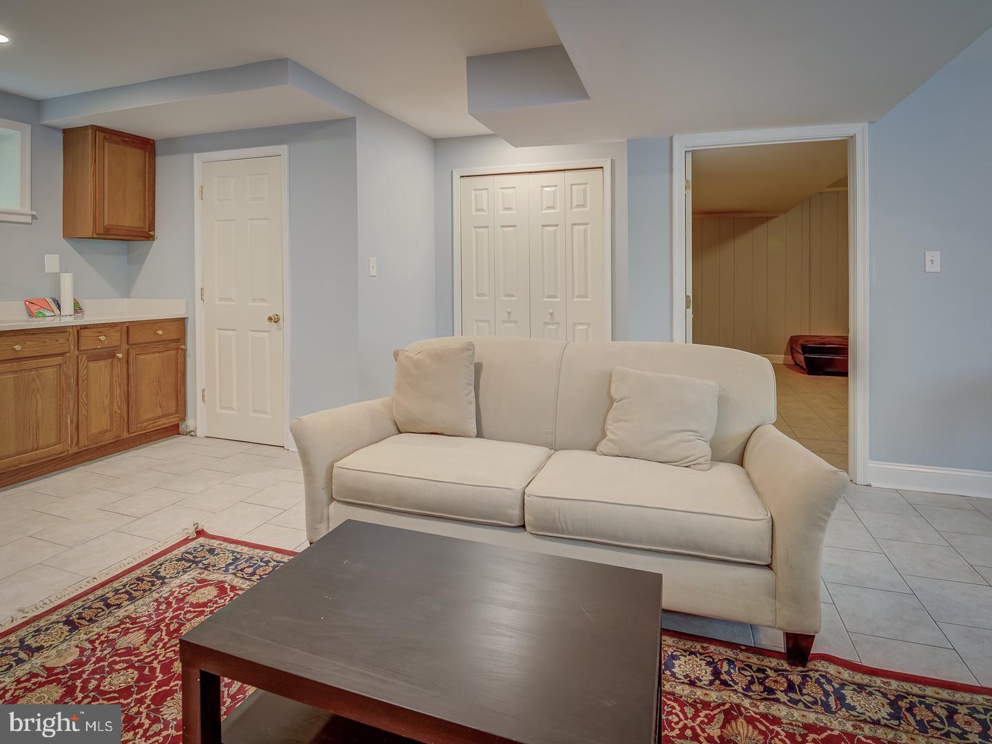 MURRAY HILL - Residential Lease