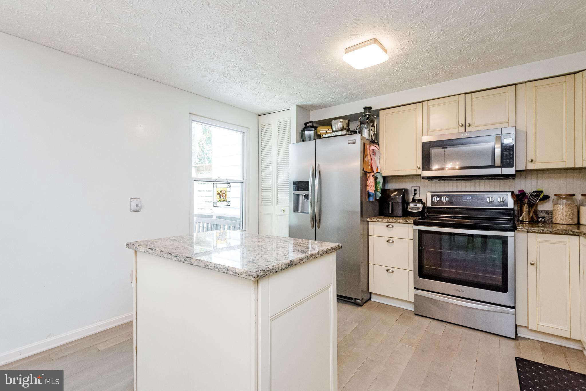 OAKMONT - Residential