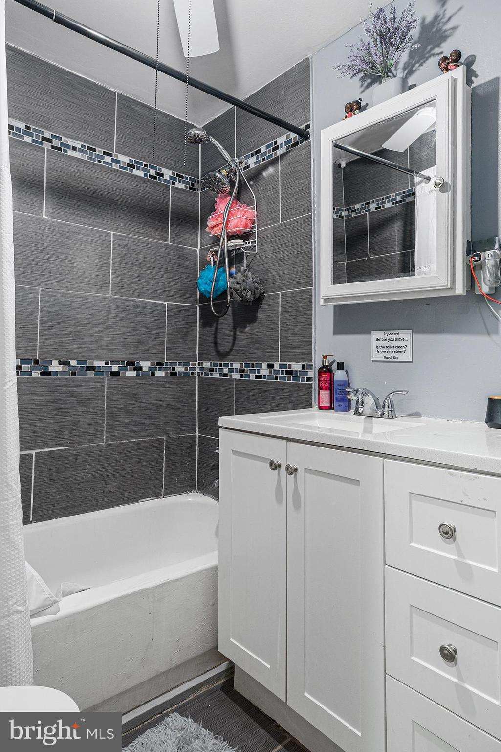 STRAWBERRY MANSION - Residential