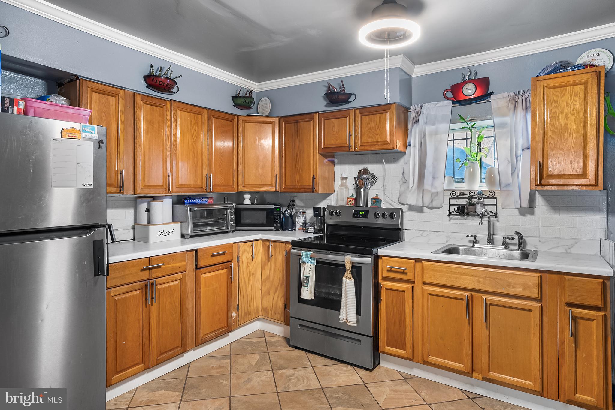 STRAWBERRY MANSION - Residential