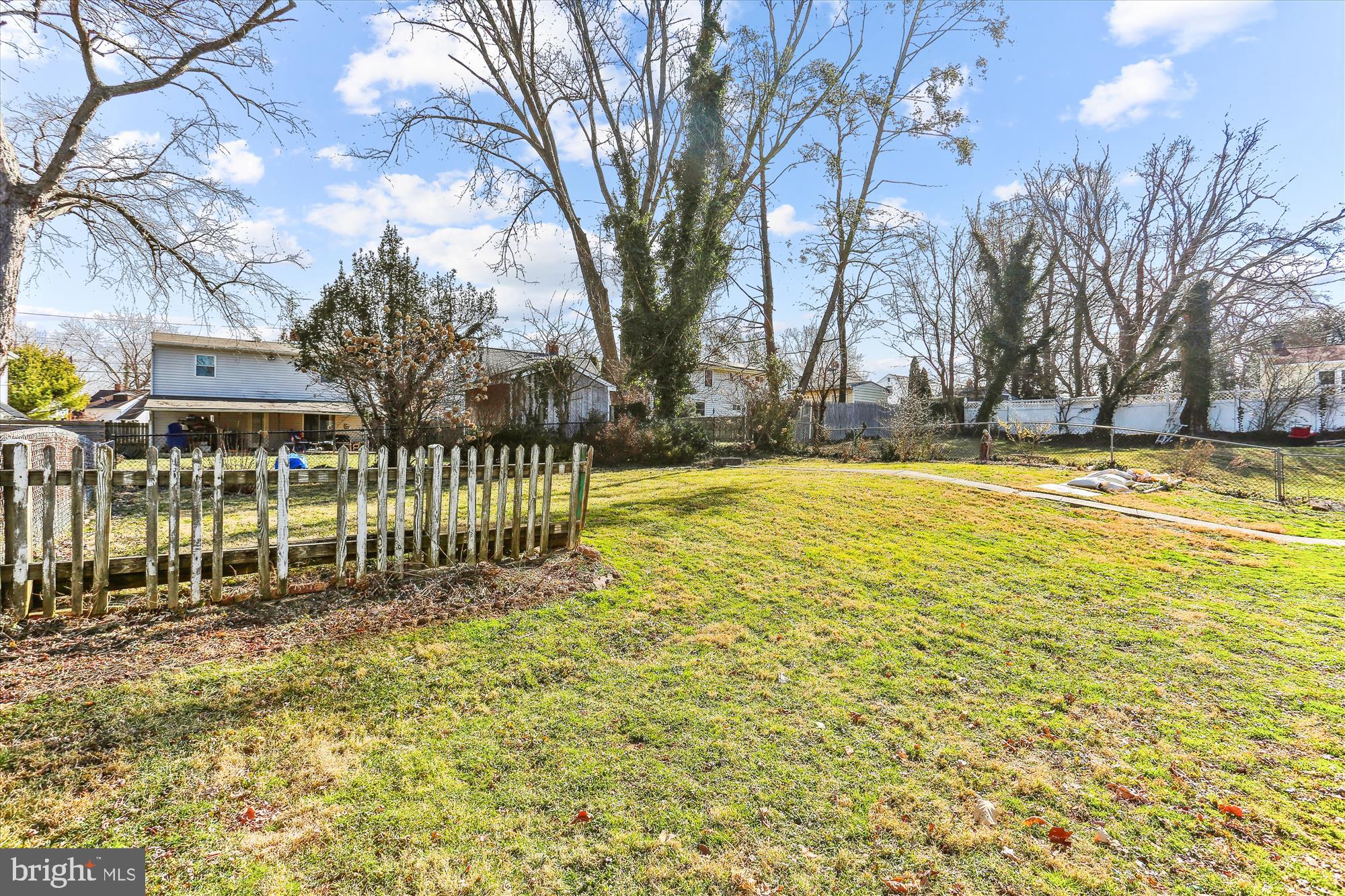 ROCKLAND - Residential