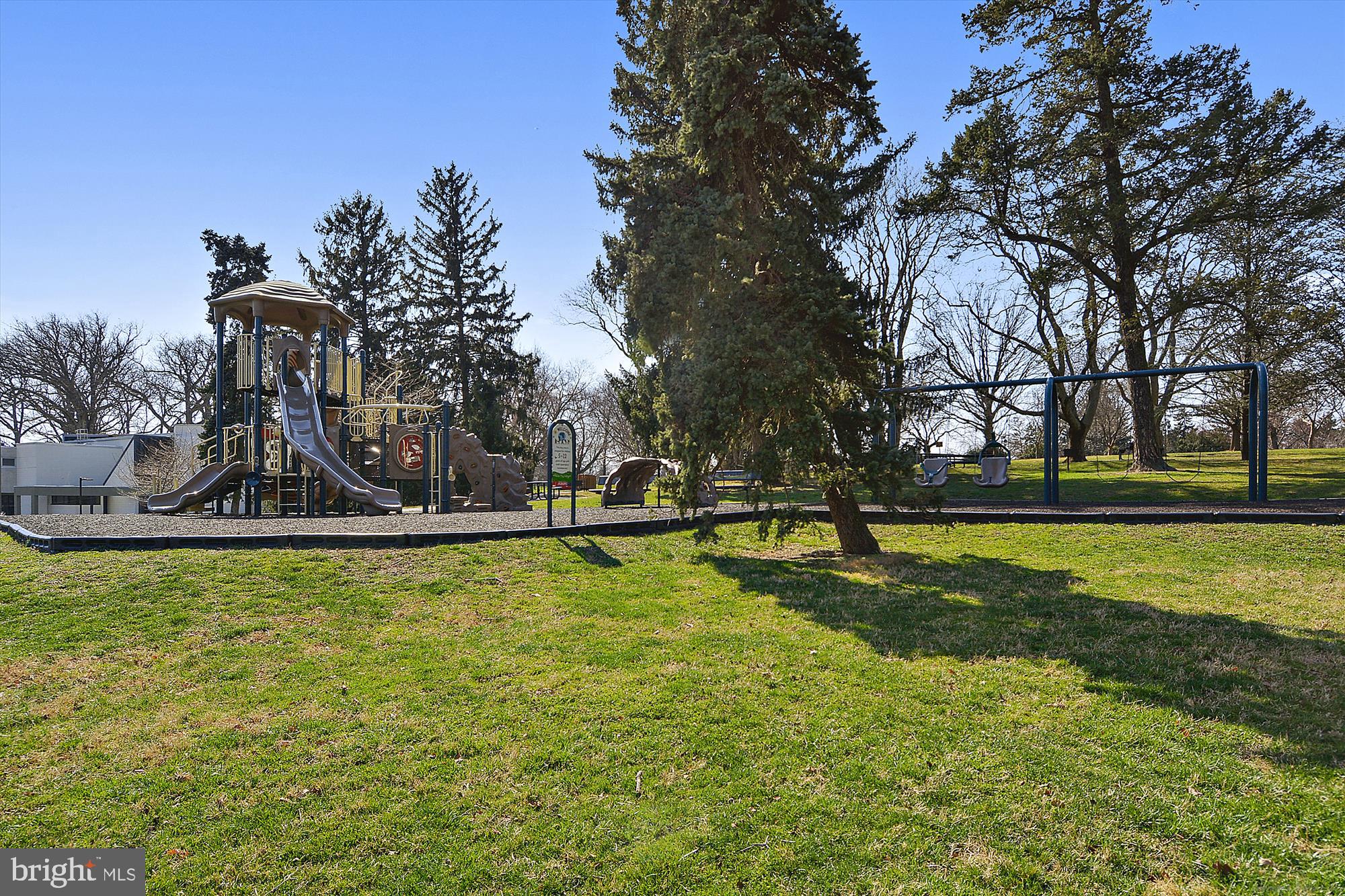 ROCKLAND - Residential