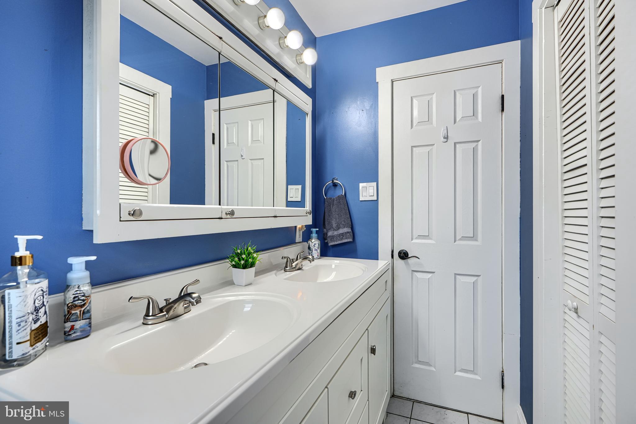 EMMORTON - Residential