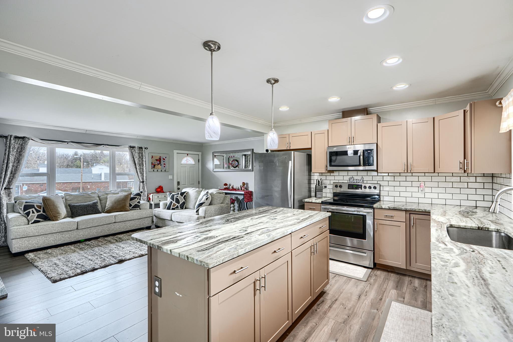 EMMORTON - Residential