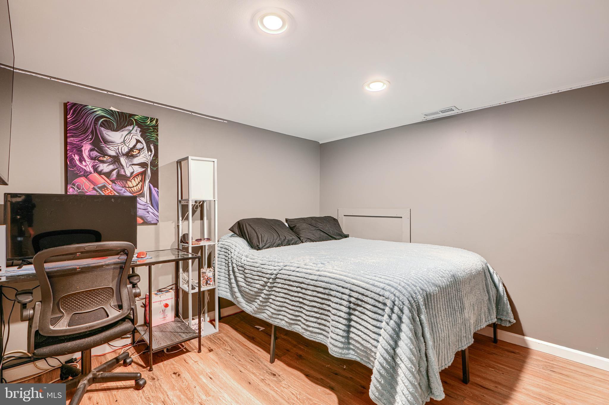 EMMORTON - Residential