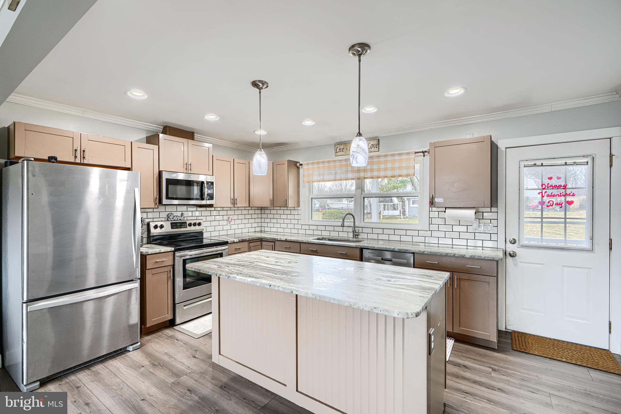 EMMORTON - Residential