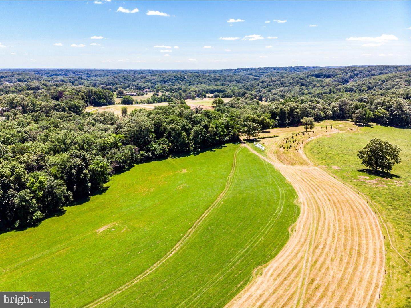 ARDROSSAN FARMS - Land