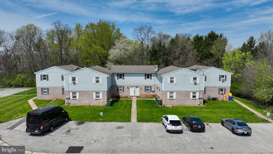 Unique opportunity to acquire the Tiffany Drive Apartments, a workforce housing apartment community located in Dover, Pennsylvania. The Property consists of 10 units and is located near all of the retail shopping and nearby schools. The site is located right off Davidsburg Road and Carlisle Road (Route 74), and less than 10 mins from York, PA.