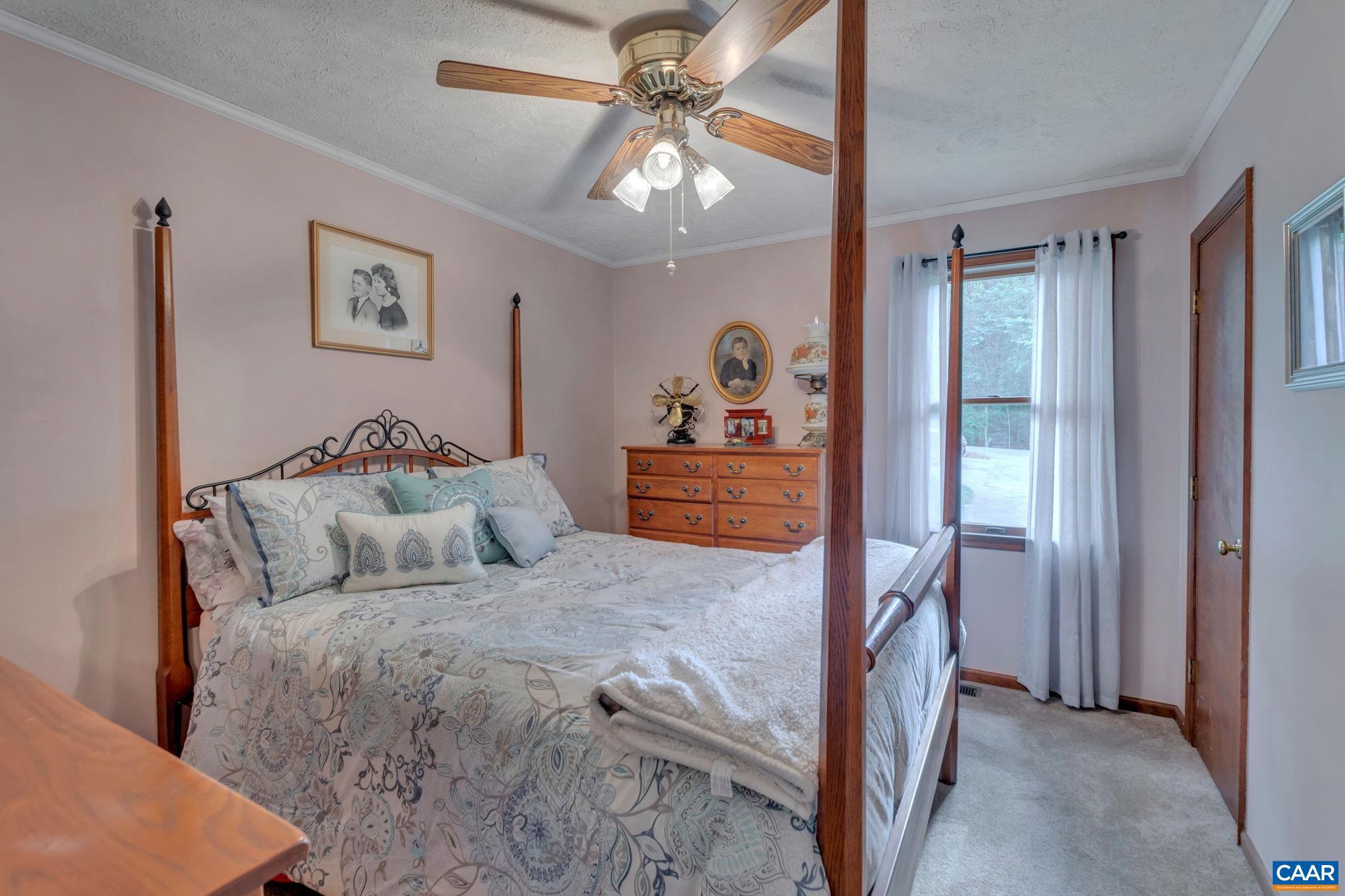 LAKE MONTICELLO - Residential