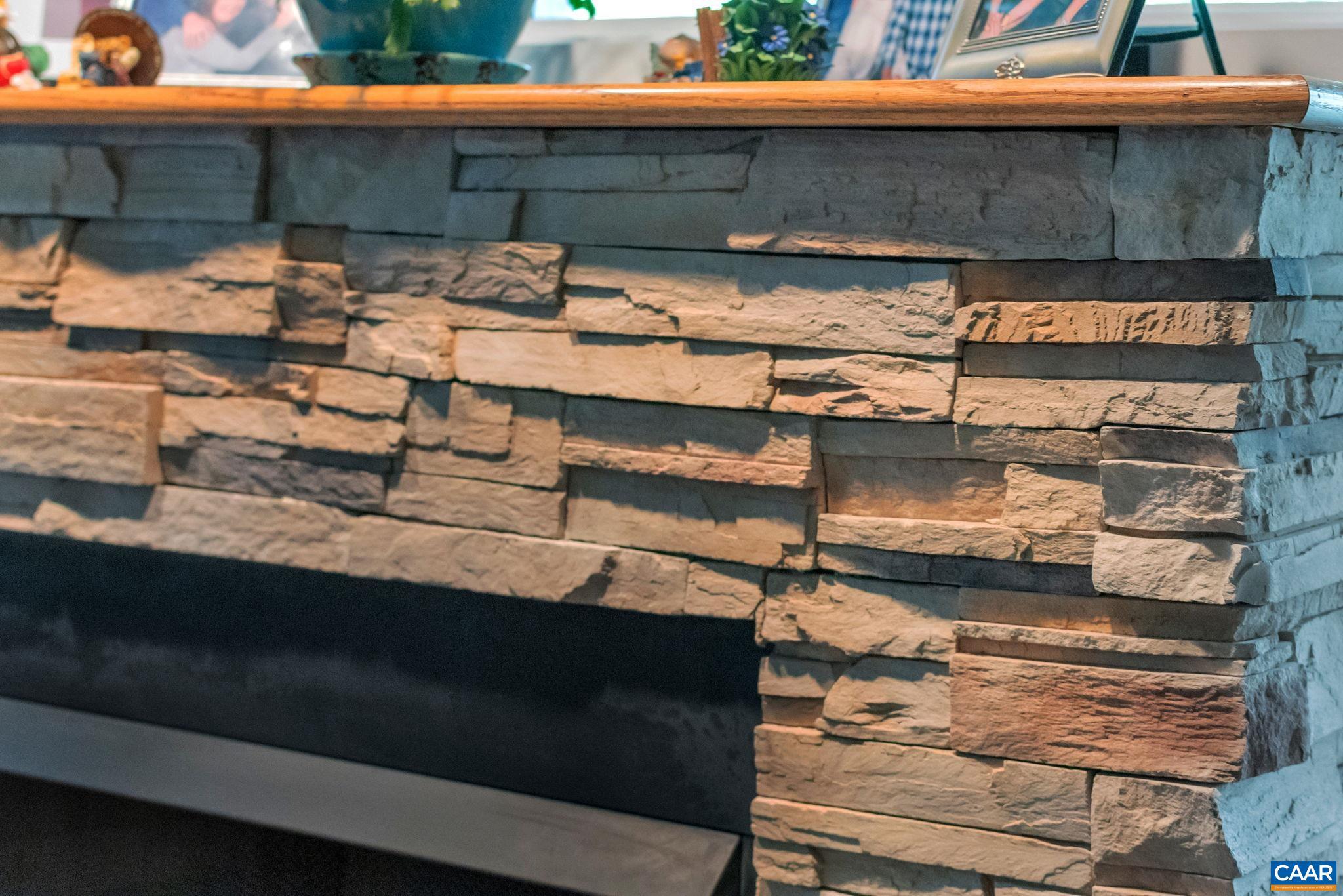 LAKE MONTICELLO - Residential