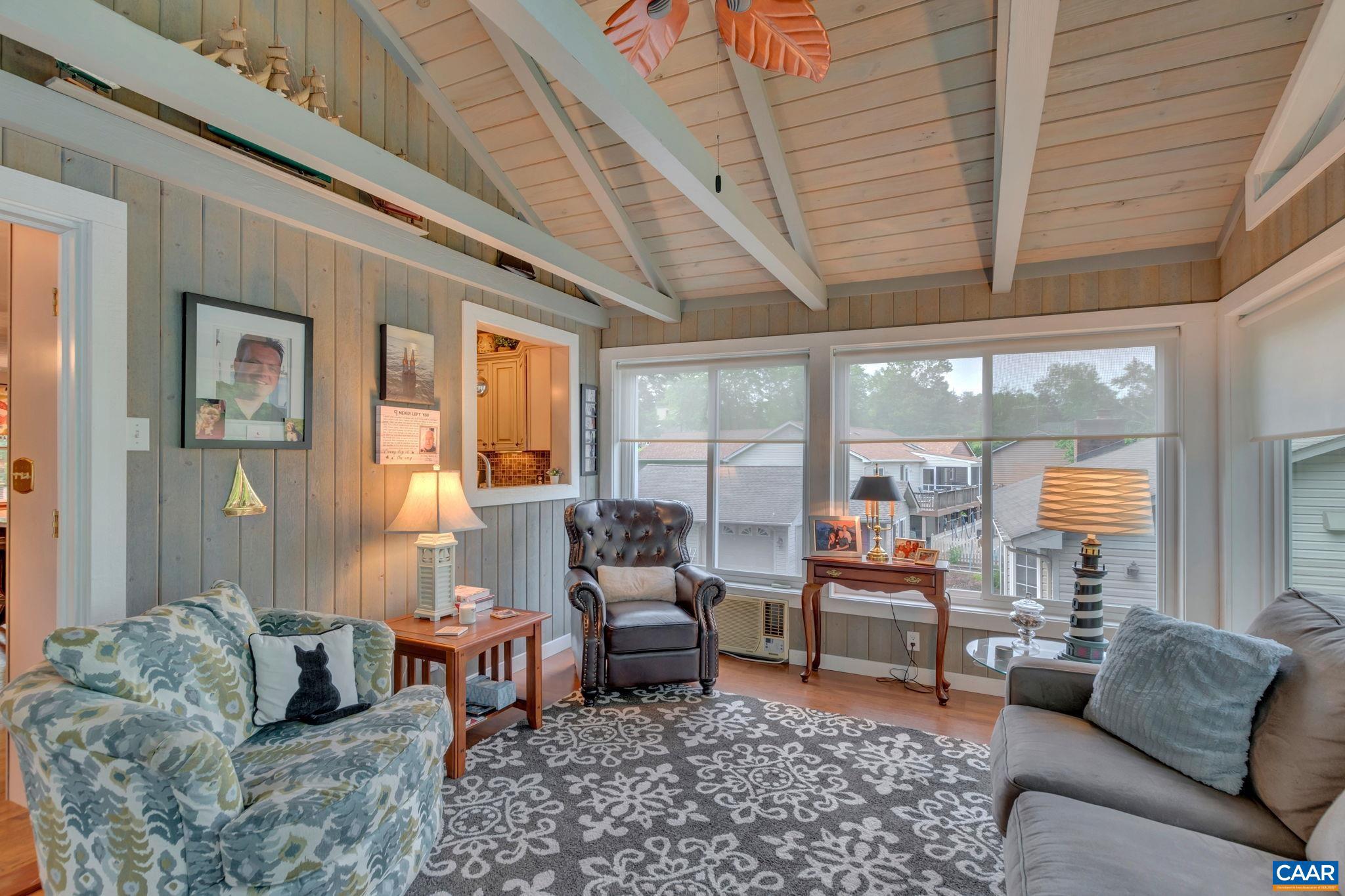 LAKE MONTICELLO - Residential