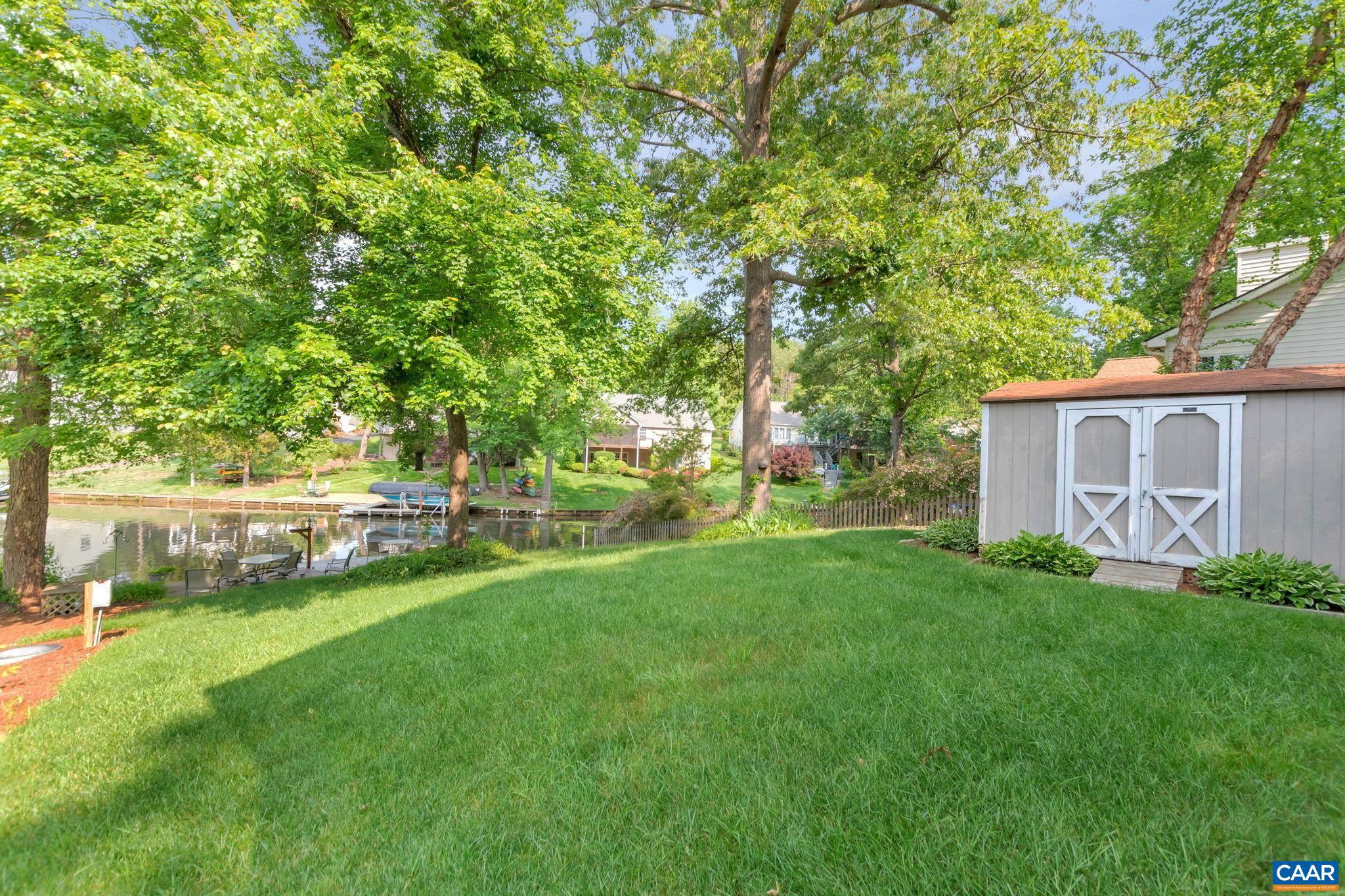 LAKE MONTICELLO - Residential