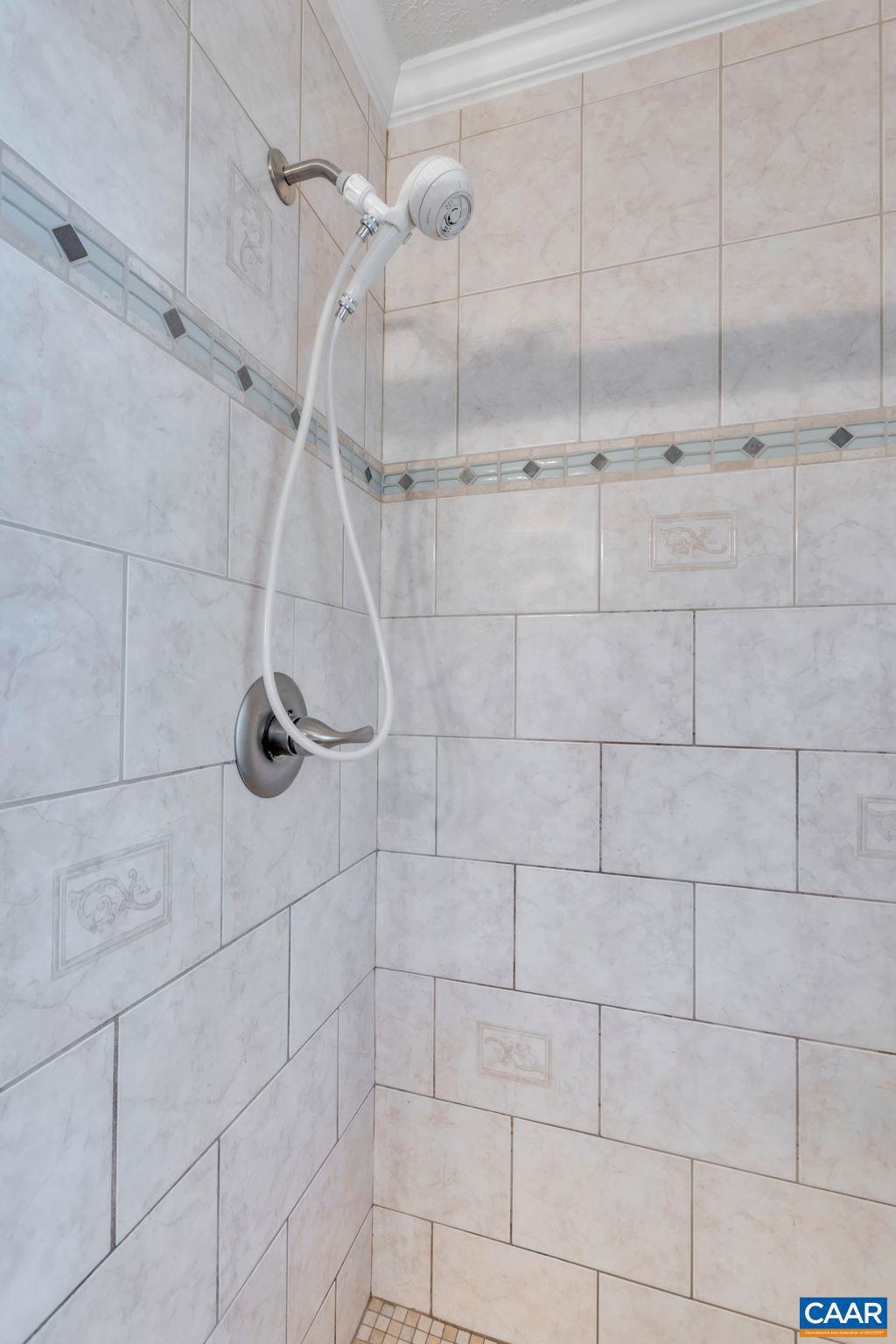 LAKE MONTICELLO - Residential