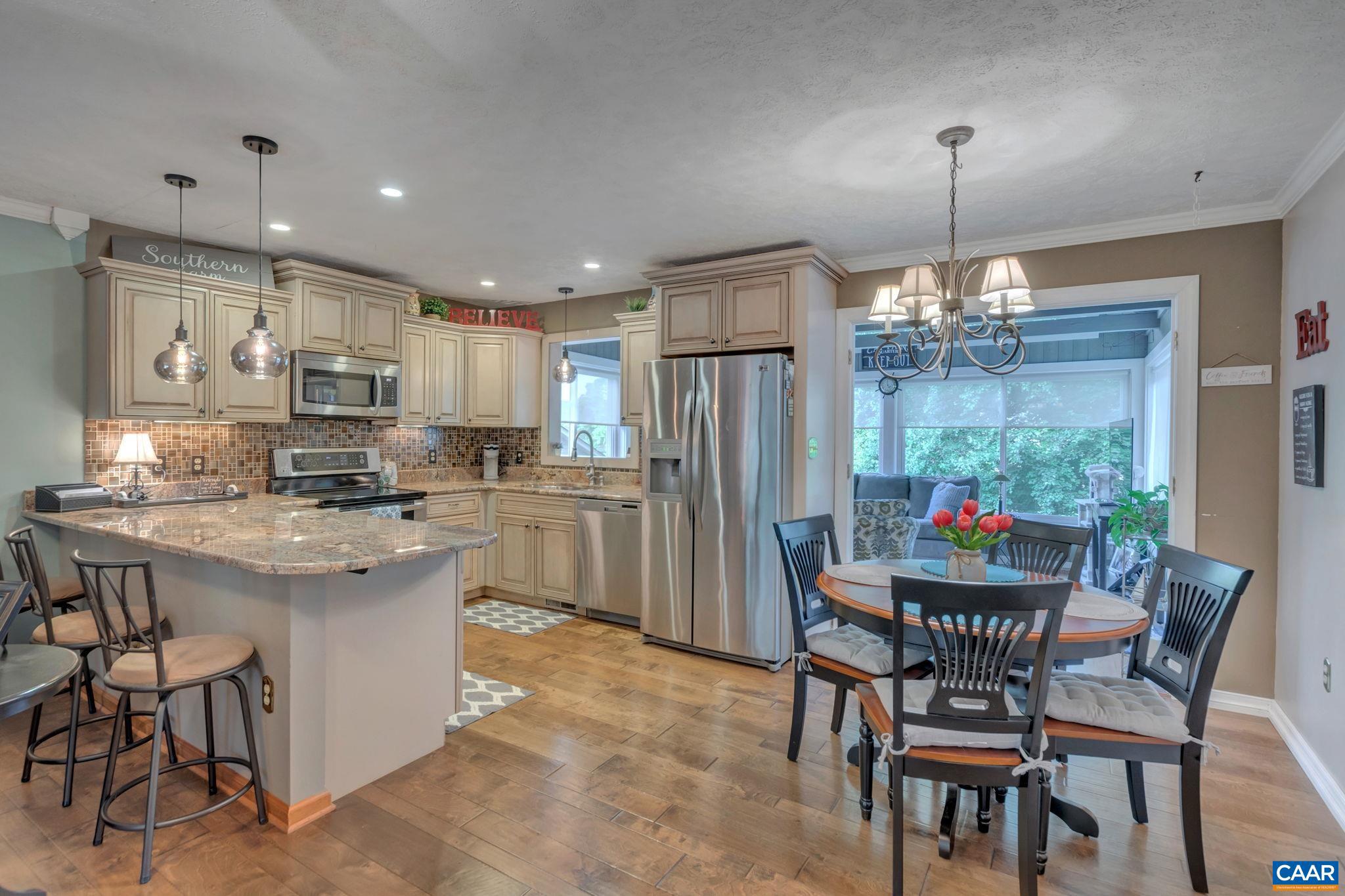 LAKE MONTICELLO - Residential