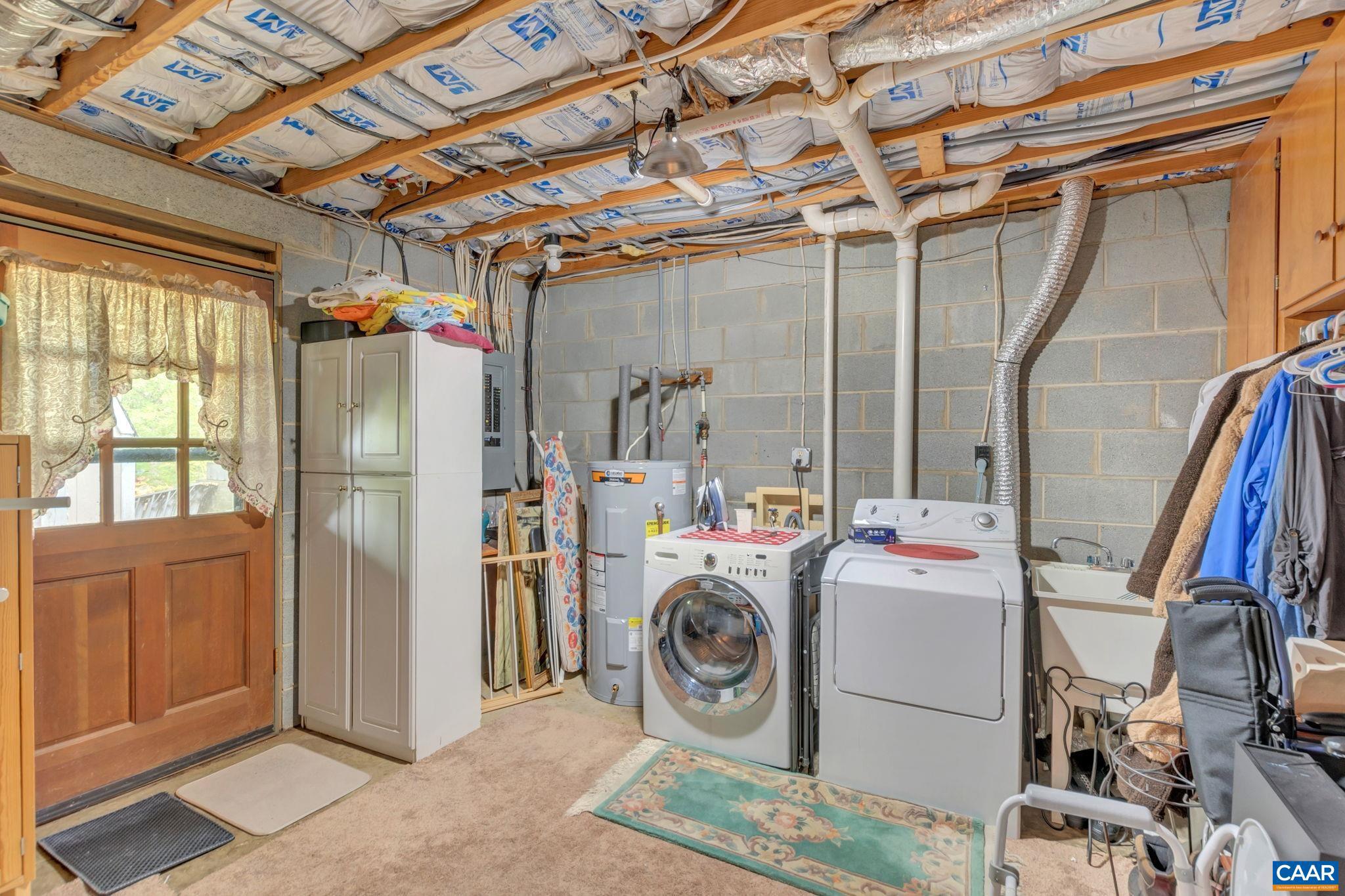 LAKE MONTICELLO - Residential