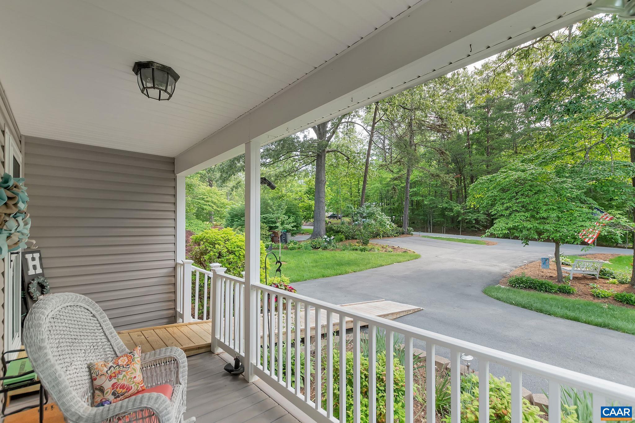 LAKE MONTICELLO - Residential