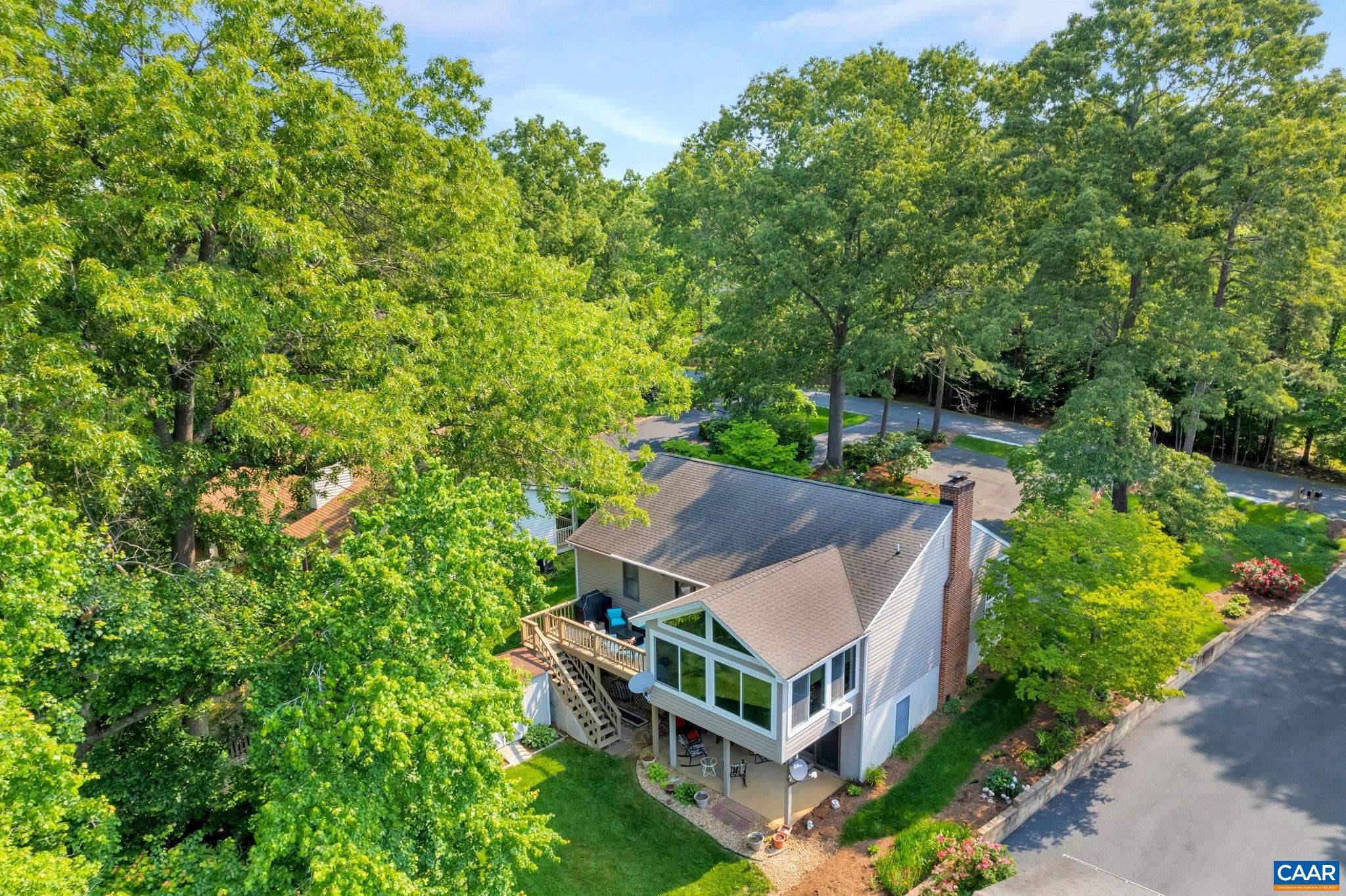 LAKE MONTICELLO - Residential