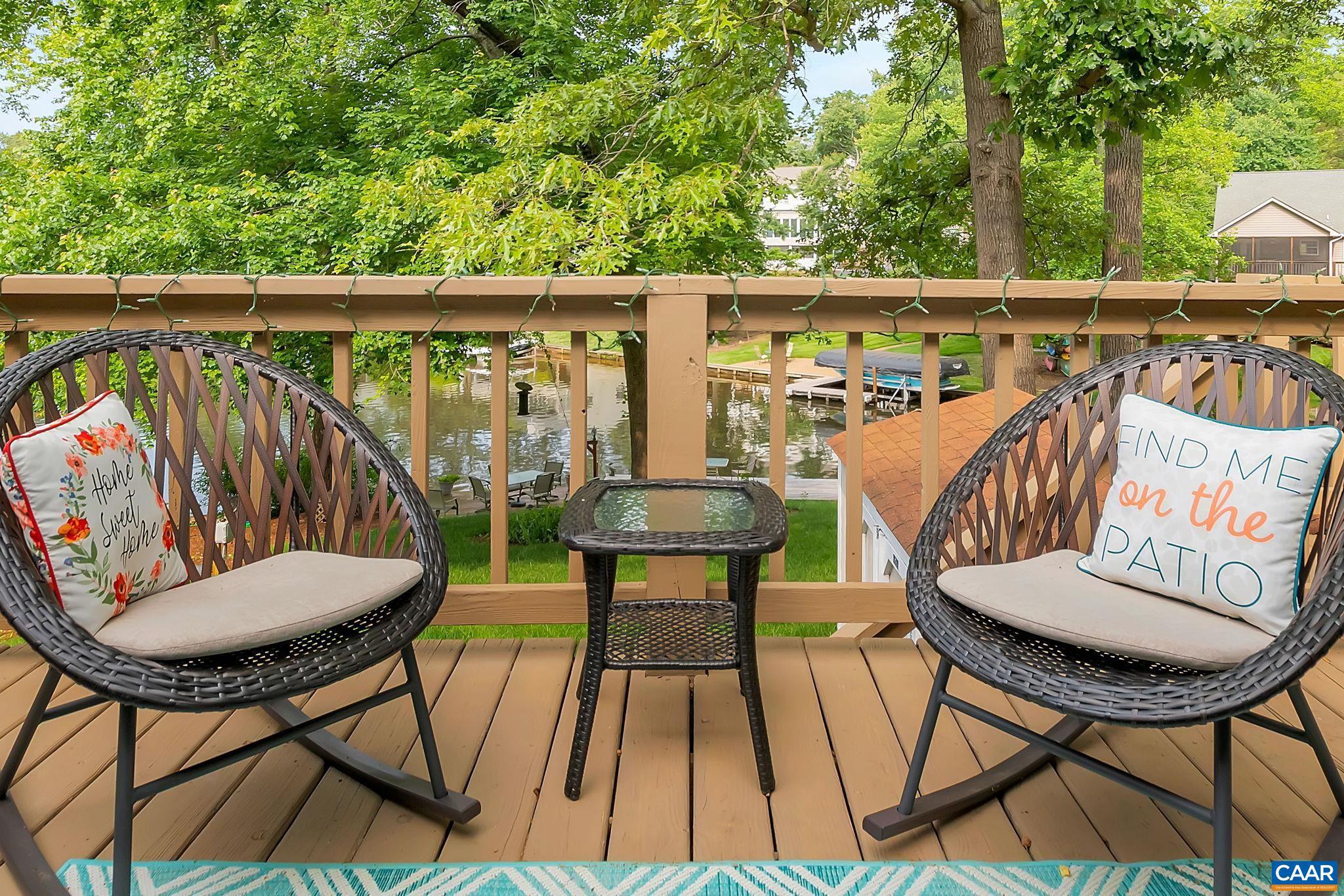 LAKE MONTICELLO - Residential