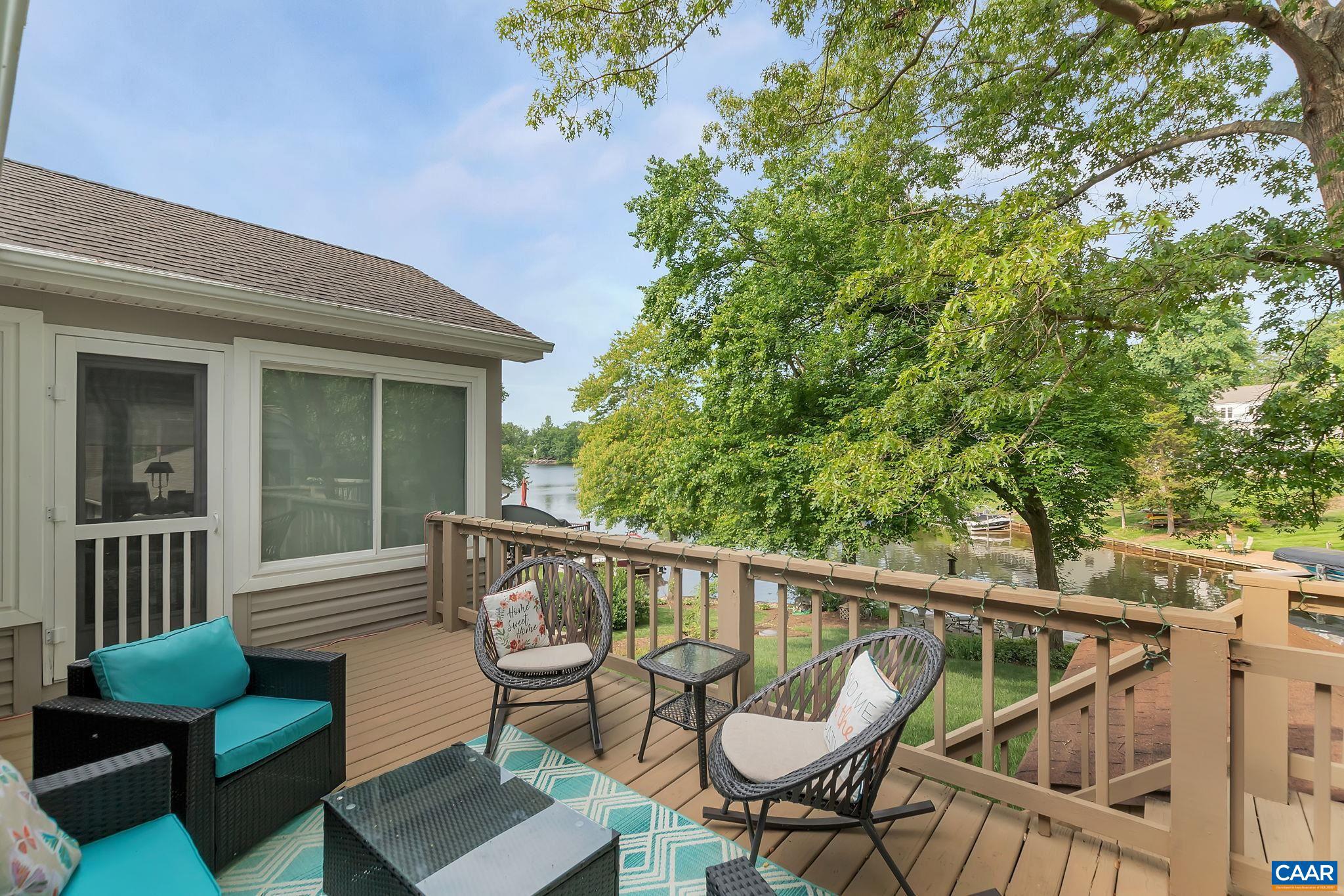 LAKE MONTICELLO - Residential