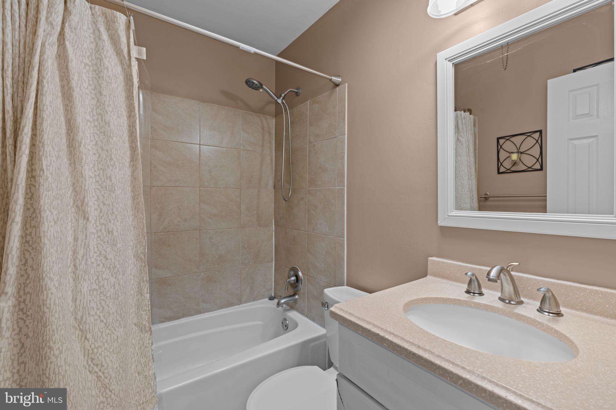 SOMERTON - Residential