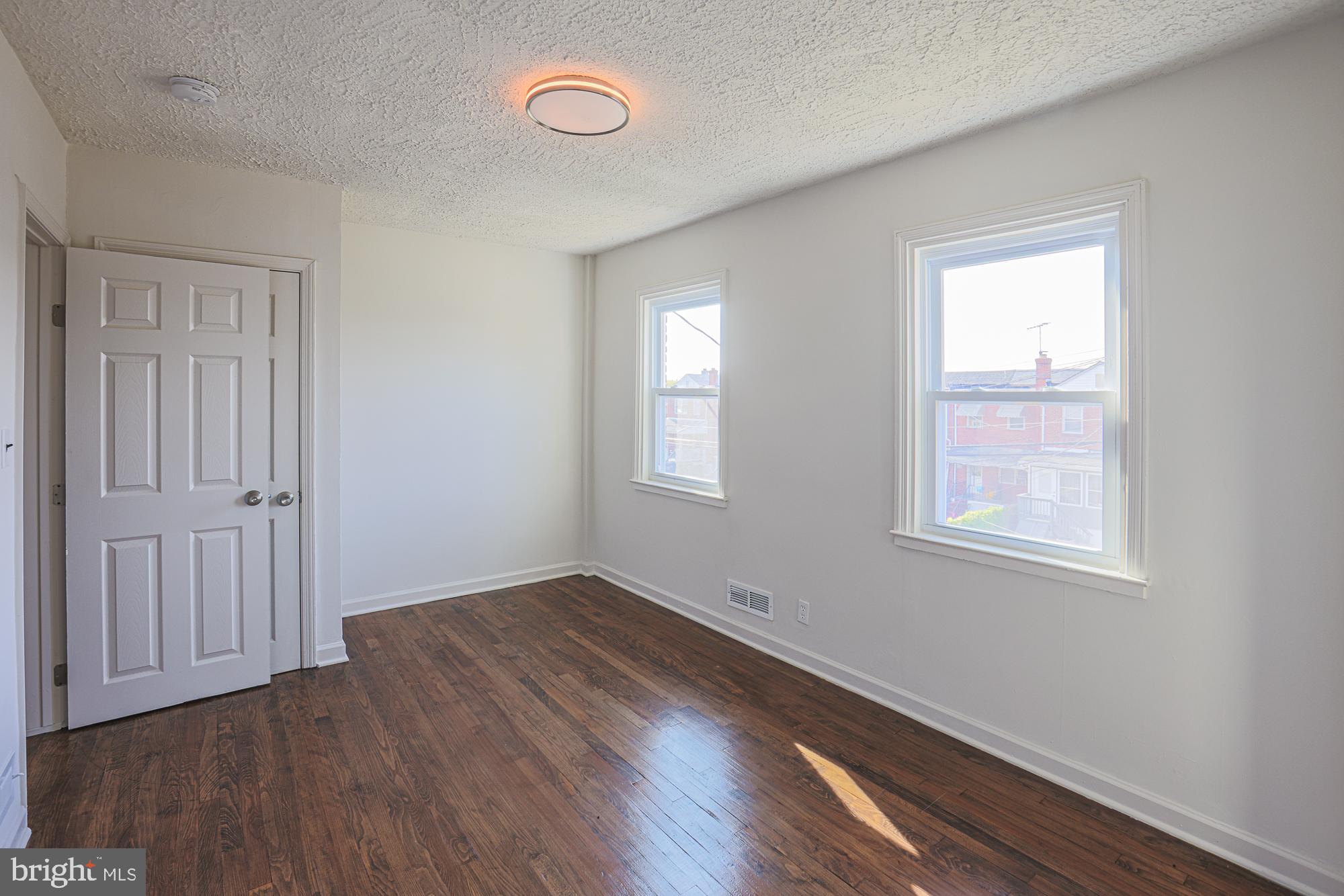 DUNDALK - Residential Lease