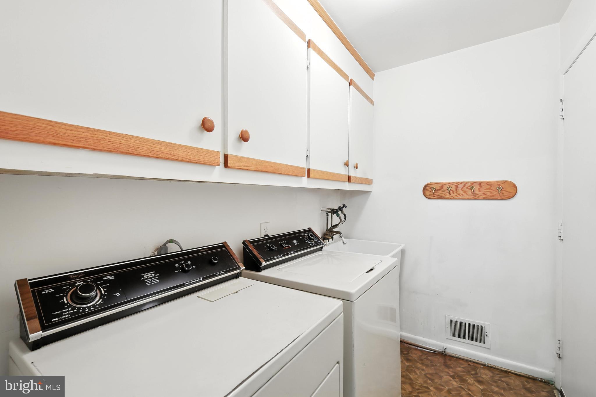 SWANSFIELD - Residential